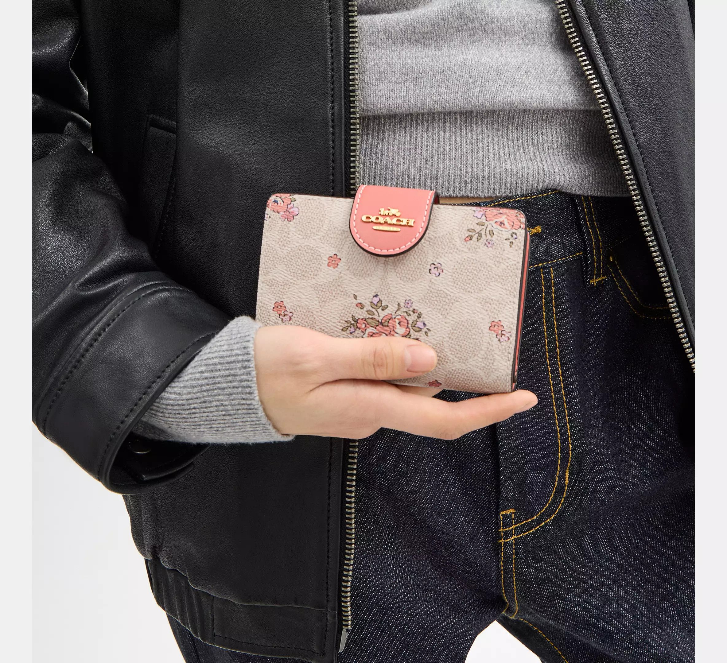 Coach Medium Corner Zip Wallet With Floral Print CAO99 Size ONE SIZE - 5 Thumbnail