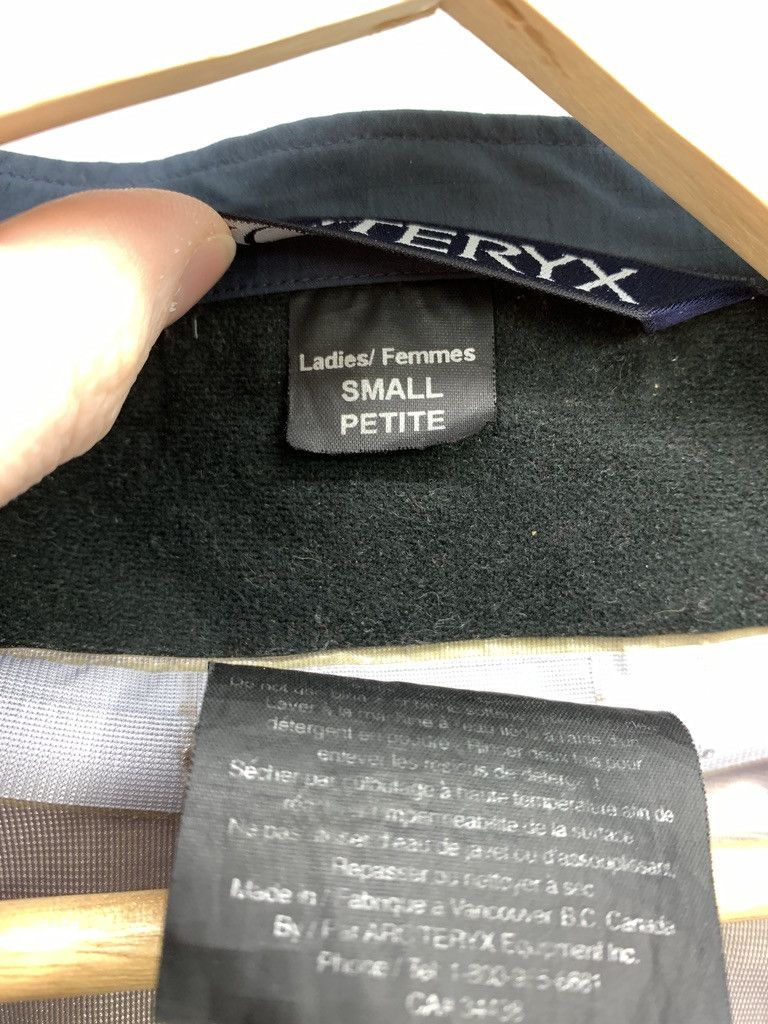 Arc'teryx ARCTERYX Theta SV Vintage 2004 Gore Tex XCR Jacket Size S / US 4 / IT 40 - 13 Thumbnail