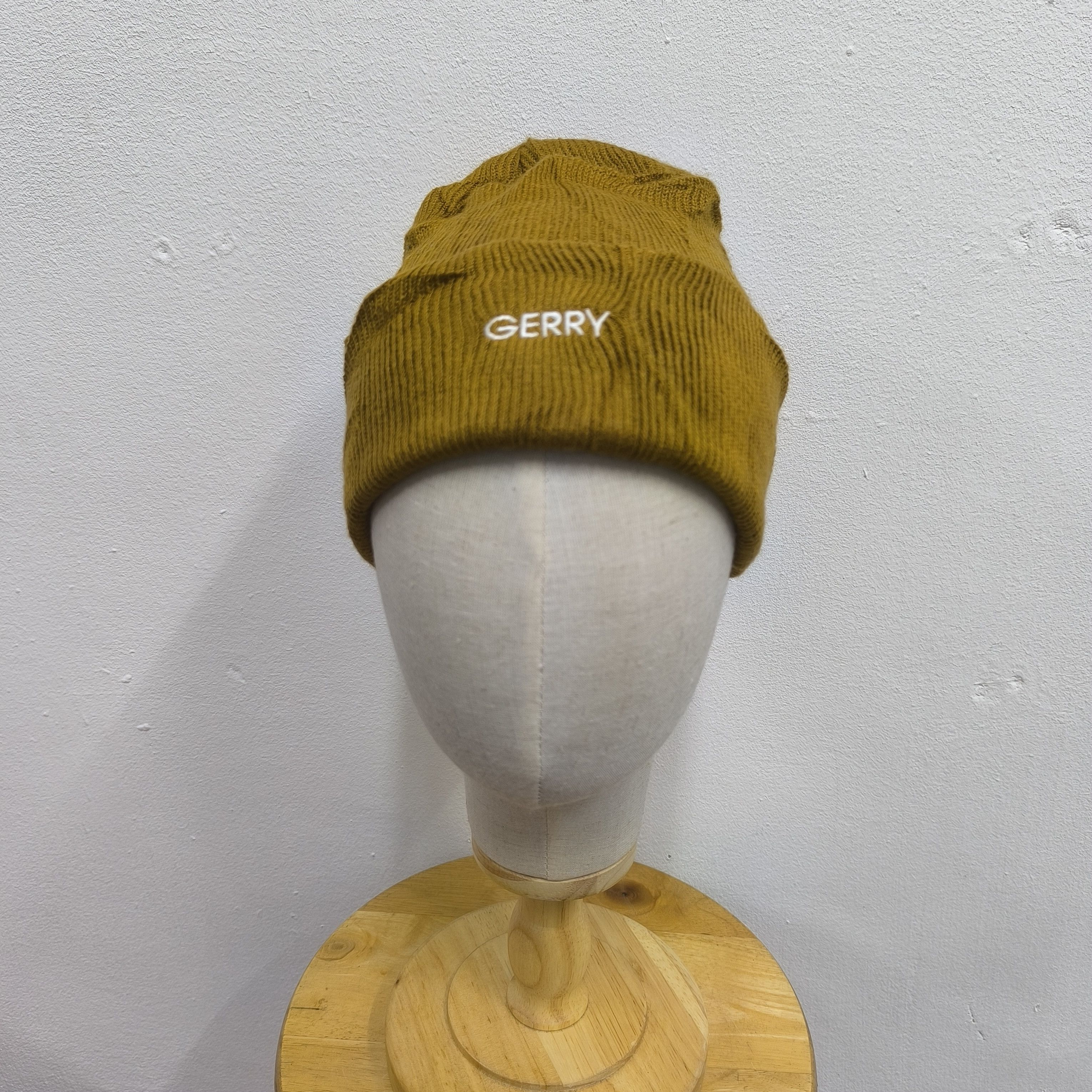 Japanese Brand ✨Gerry logo outdoor style beanie hat Size ONE SIZE - 2 Thumbnail