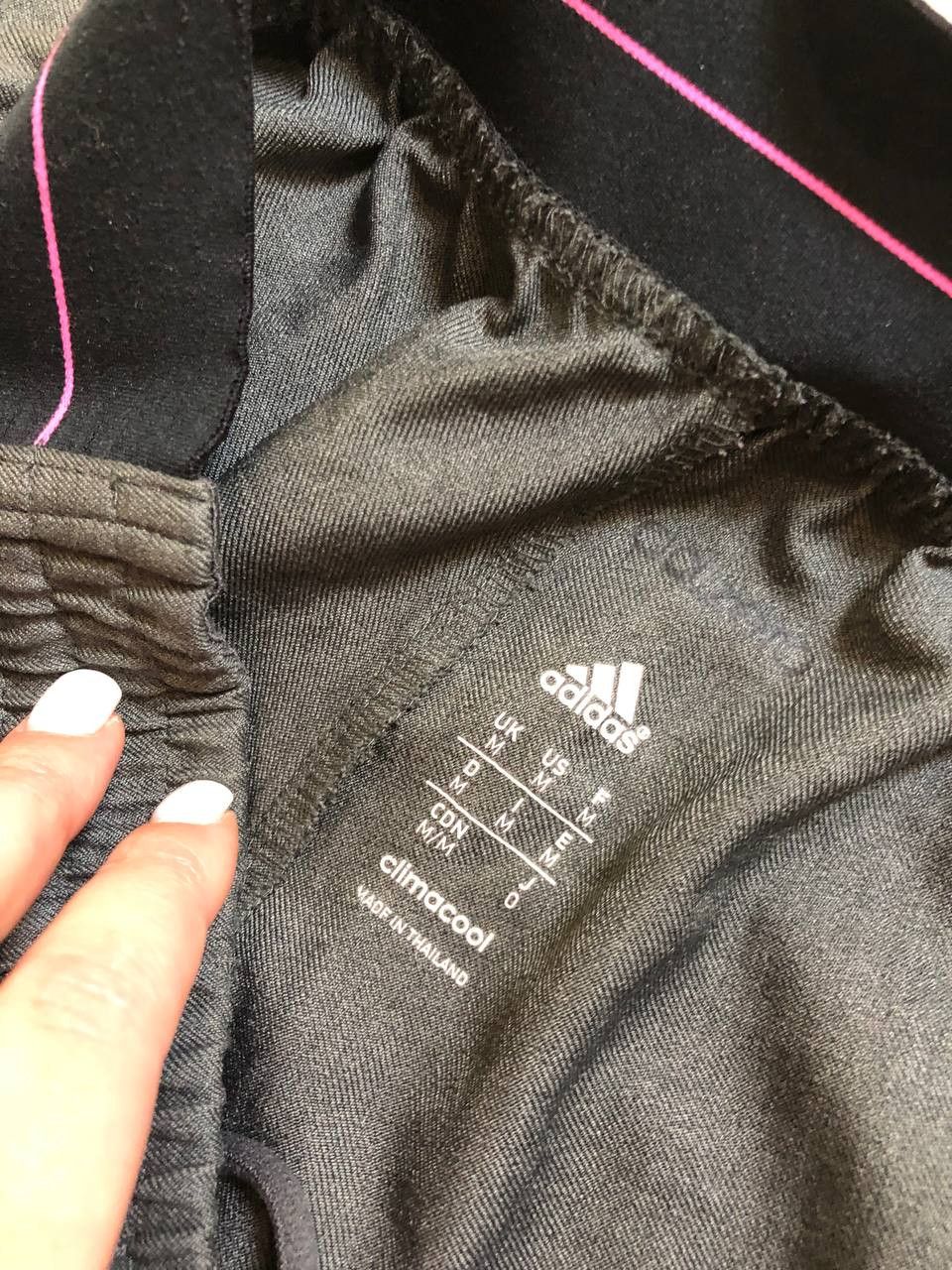Adidas Adidas casual shorts Size US 32 / EU 48 - 2 Thumbnail