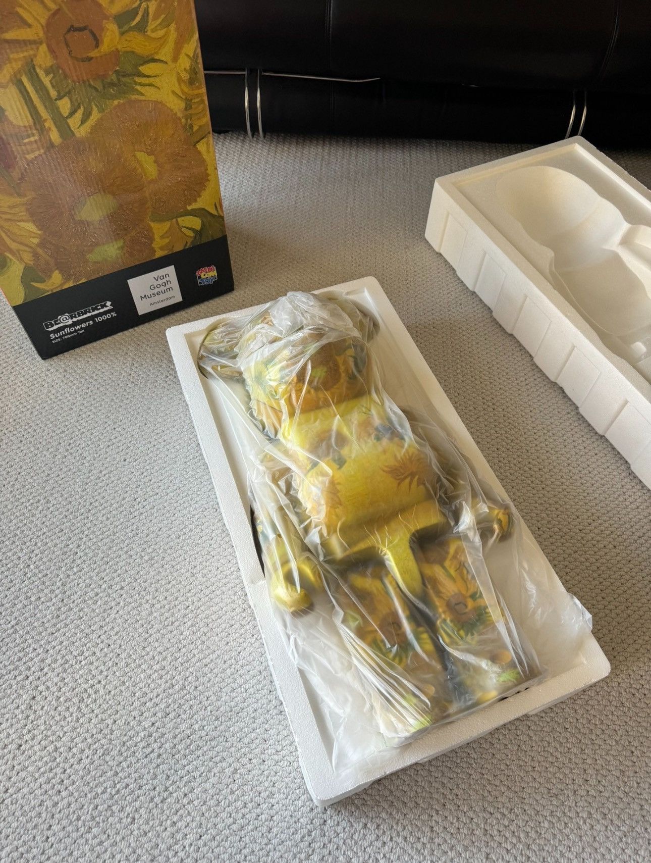 Medicom Toy Bearbrick Van Gogh Museum Sunflowers Yellow 1000% Size ONE SIZE - 2 Thumbnail