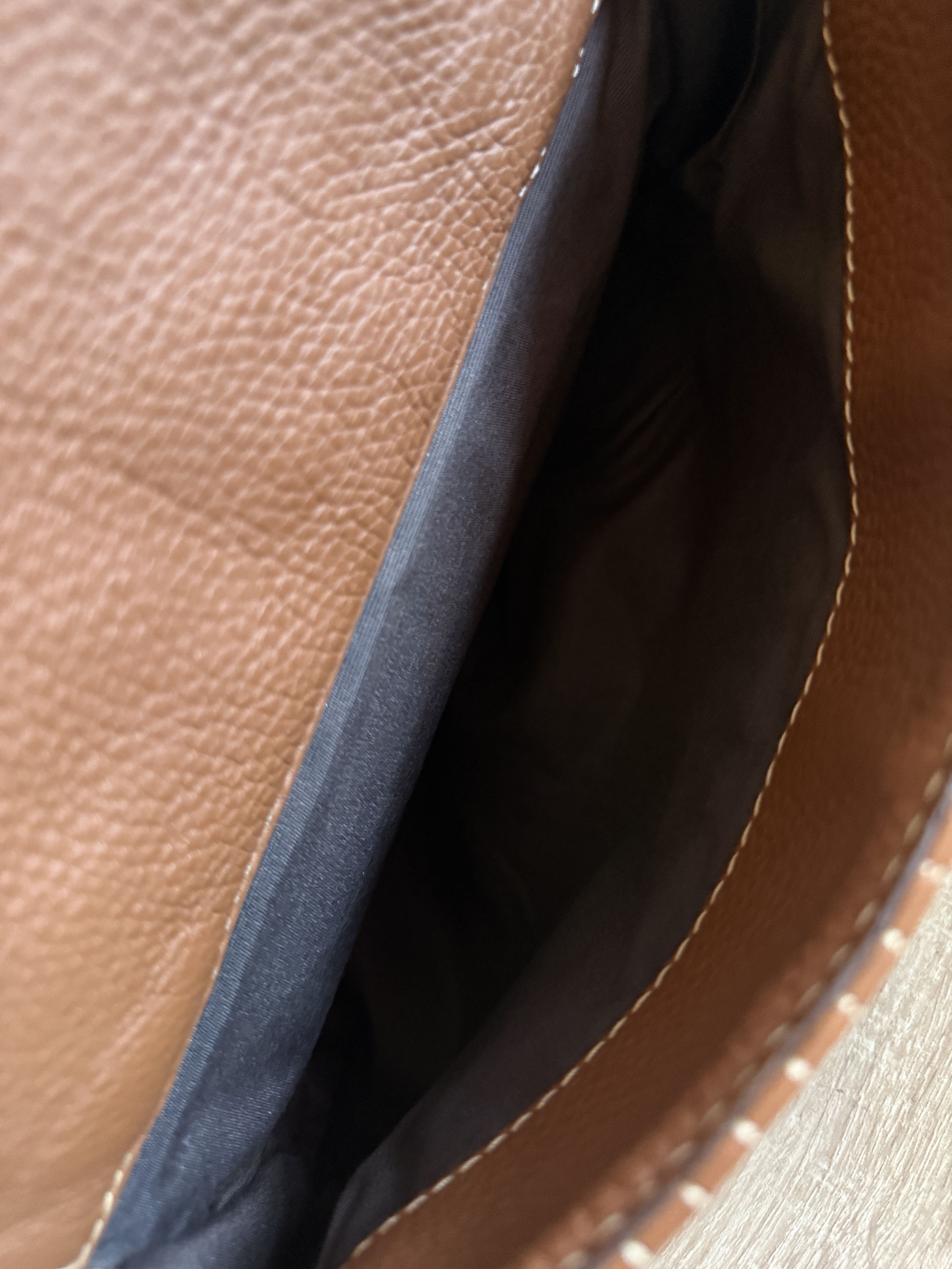Carolina Herrera Rare handbag quilted leather camel brown CH monogrammed Size ONE SIZE - 16 Thumbnail
