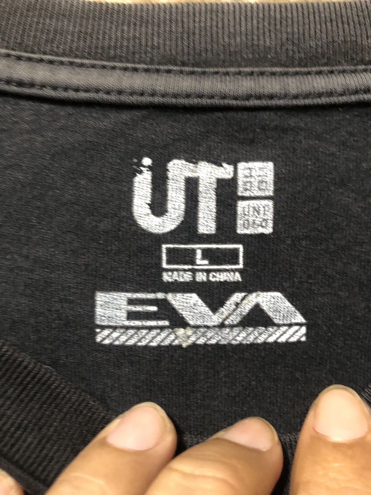 Anime × Japanese Brand × Uniqlo Uniqlo X Evangelion Tee Size US L / EU 52-54 / 3 - 4 Thumbnail