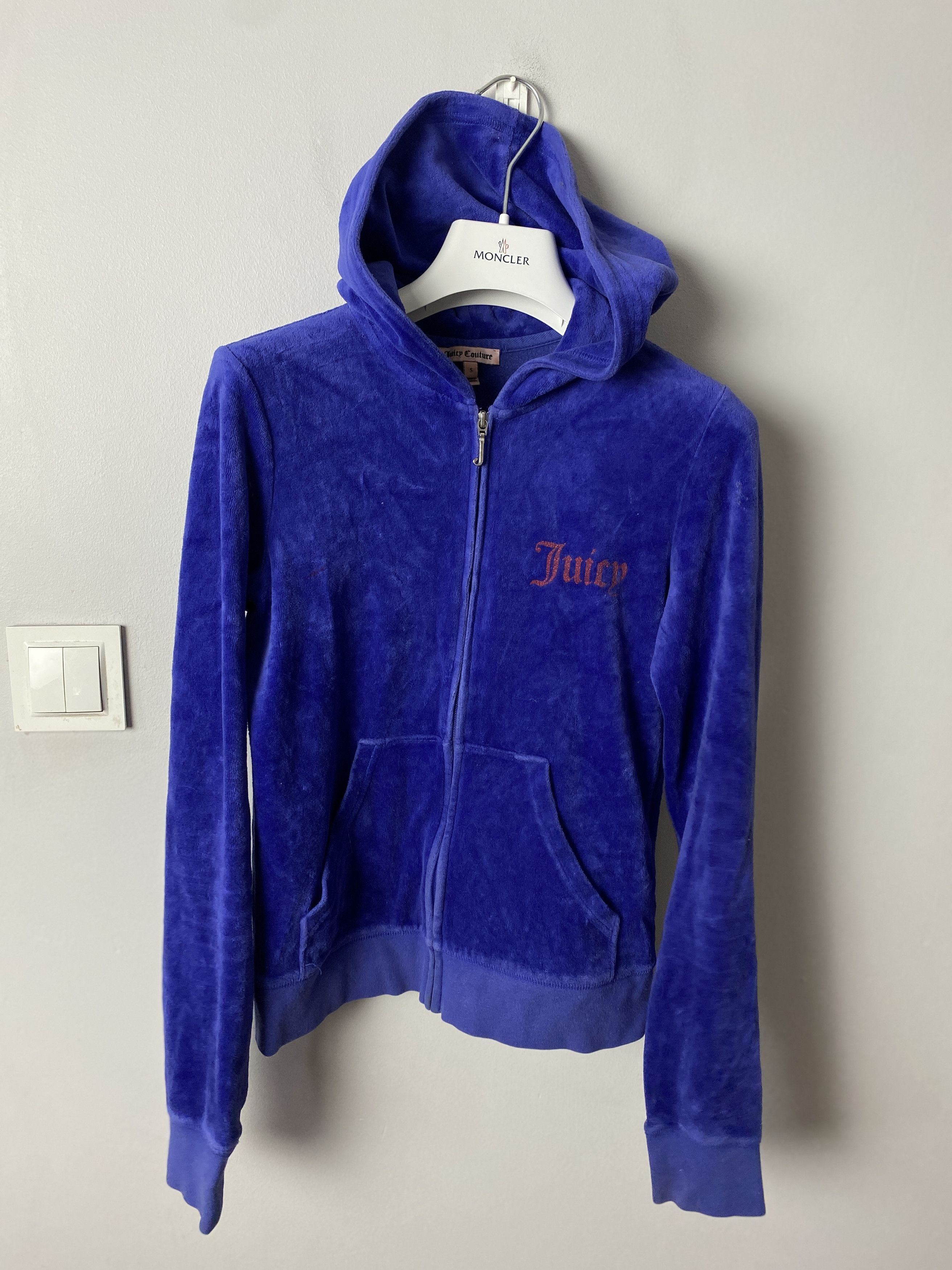 Juicy Couture Juicy Couture small logo zip-up hoodie y2k velvet 00s Size S / US 4 / IT 40 - 1 Thumbnail