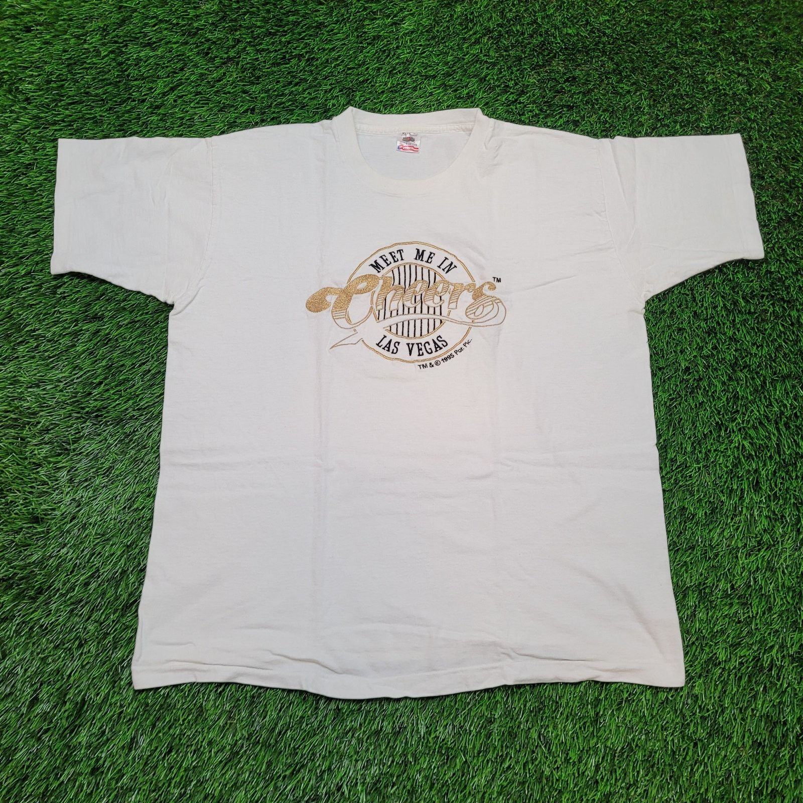 Fruit Of The Loom VTG 1995 Cheers Las Vegas T-Shirt XL Embroidered Logo USA Size US XL / EU 56 / 4 - 1 Thumbnail