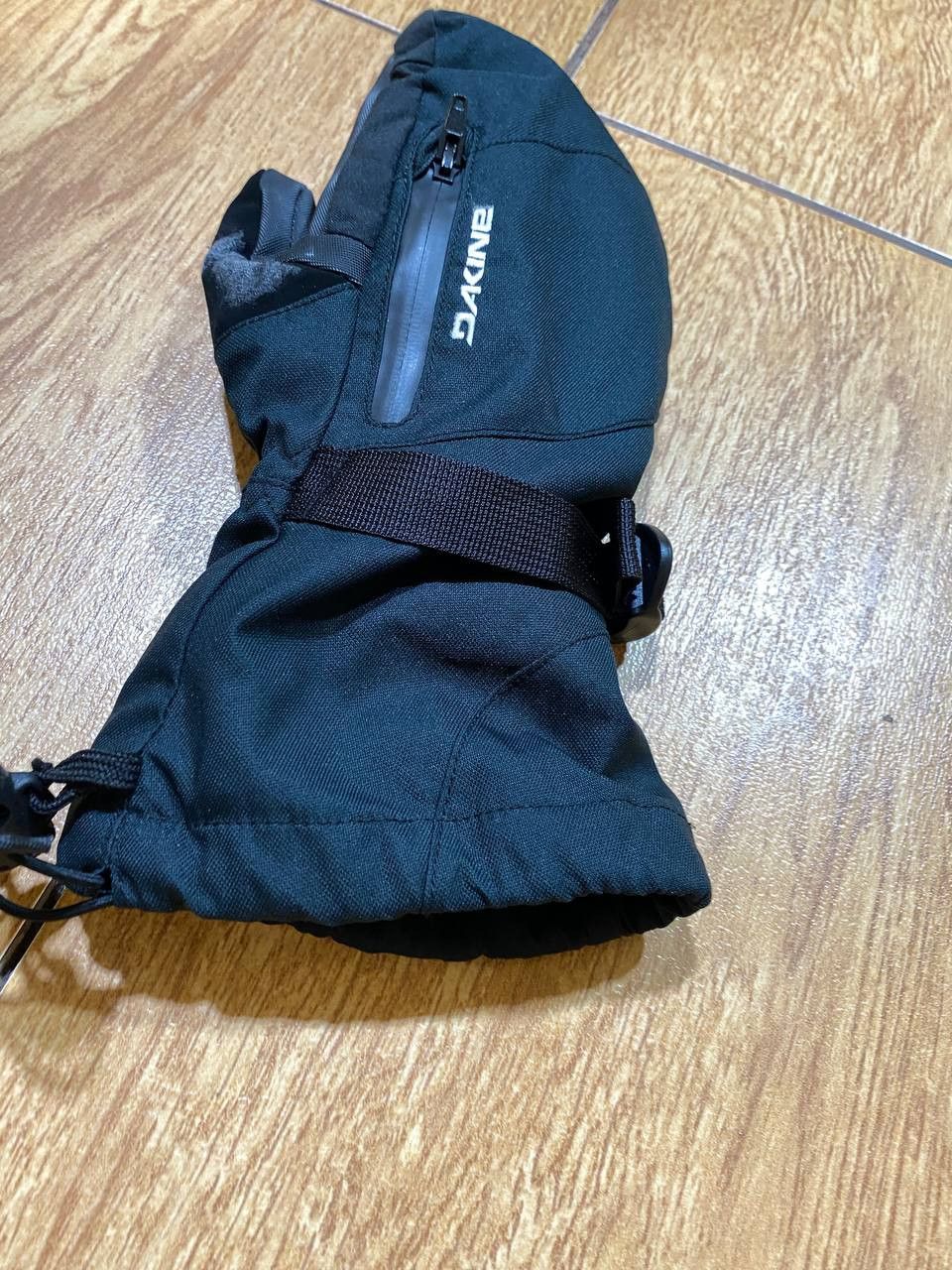 Dakine Gloves black Dakine x GORE-TEX vintage sportwear Y2K Size ONE SIZE - 10 Thumbnail