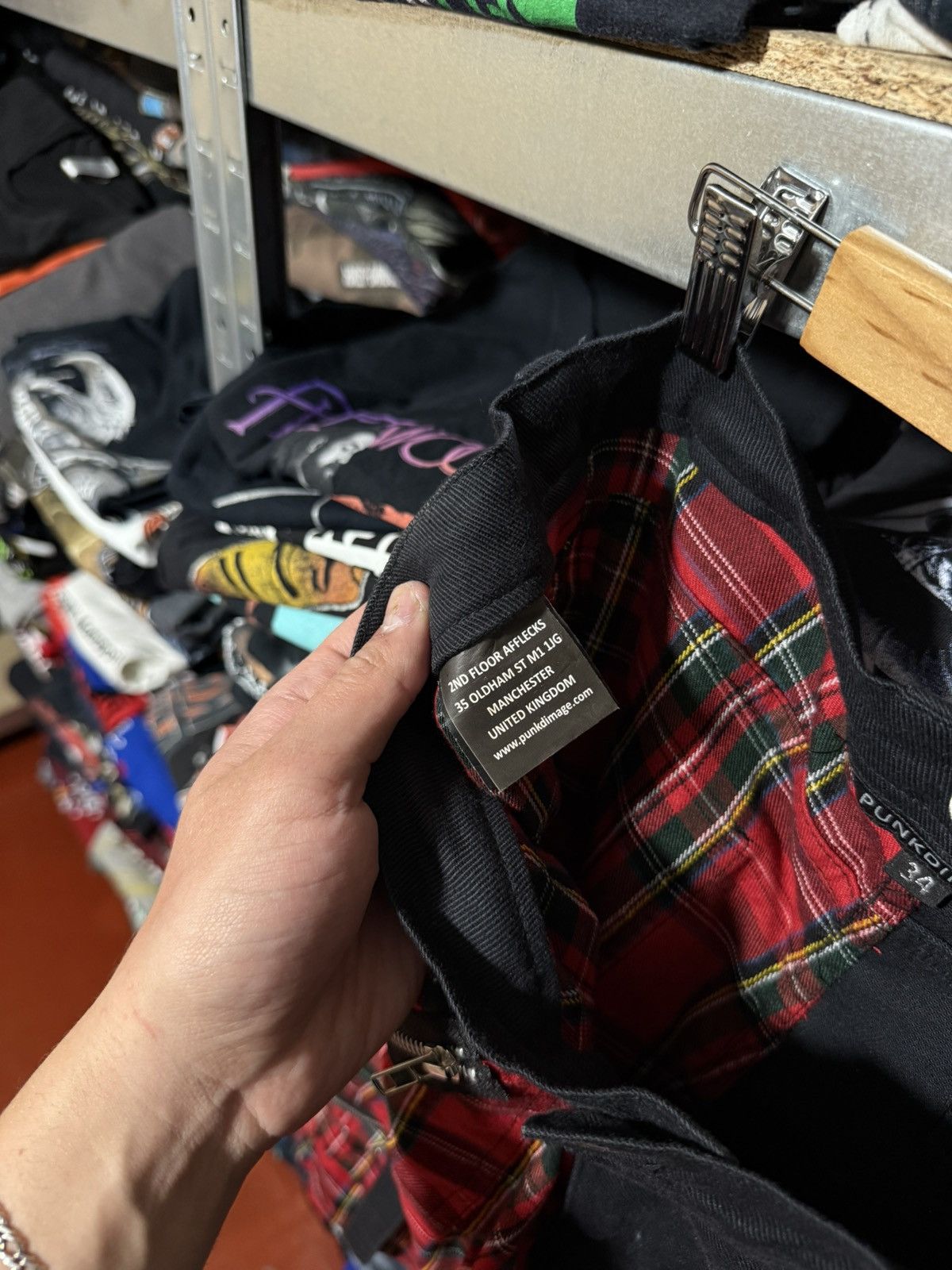 Japanese Brand Rare Japanese Brand Patchwork Punk Rock Emo Shorts Y2K Hype Size US 34 / EU 50 - 9 Thumbnail