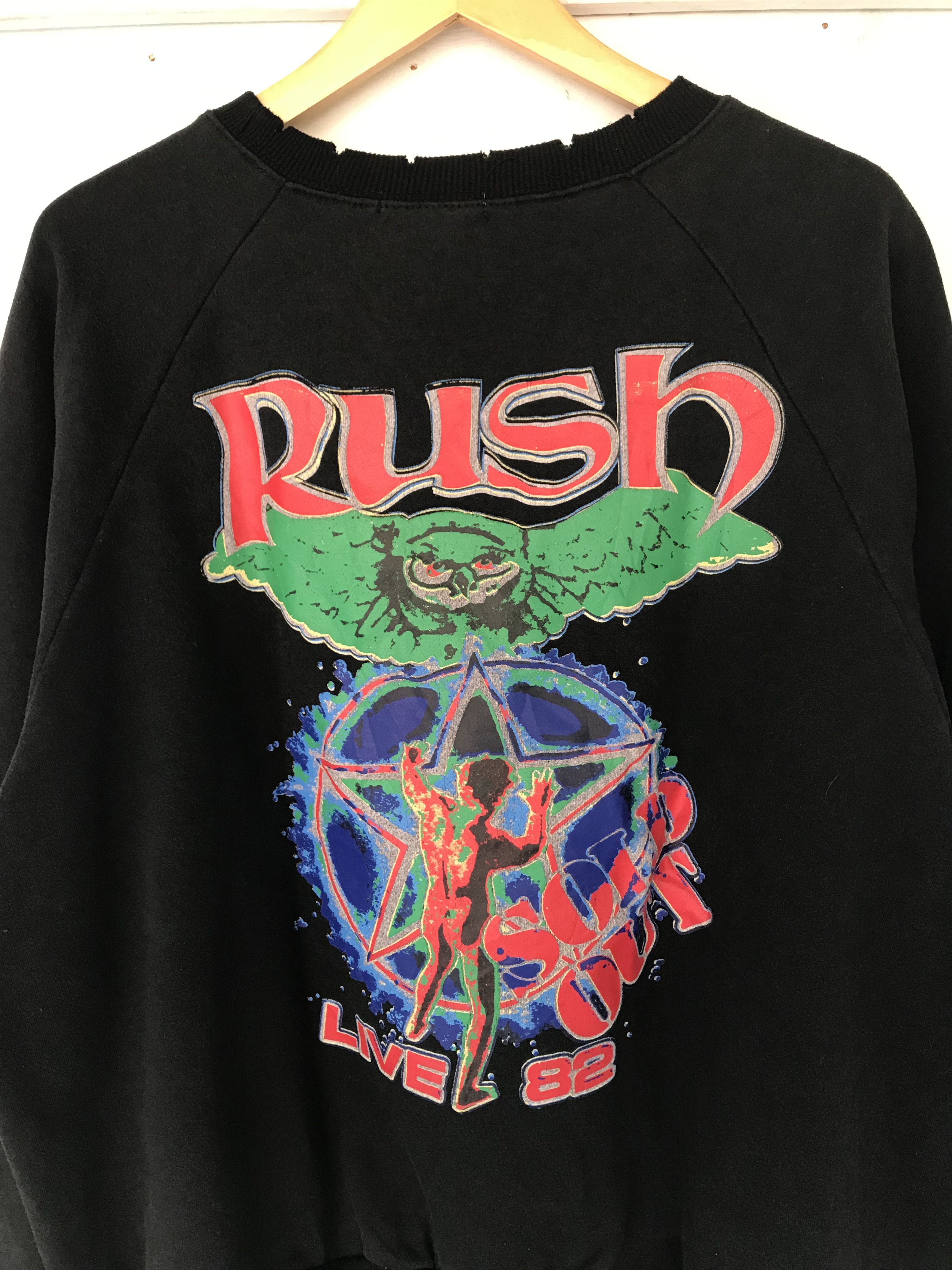 Band Tees × Vintage Vintage Band RUSH Tour 82 distressed sweatshirt Size US XL / EU 56 / 4 - 4 Thumbnail