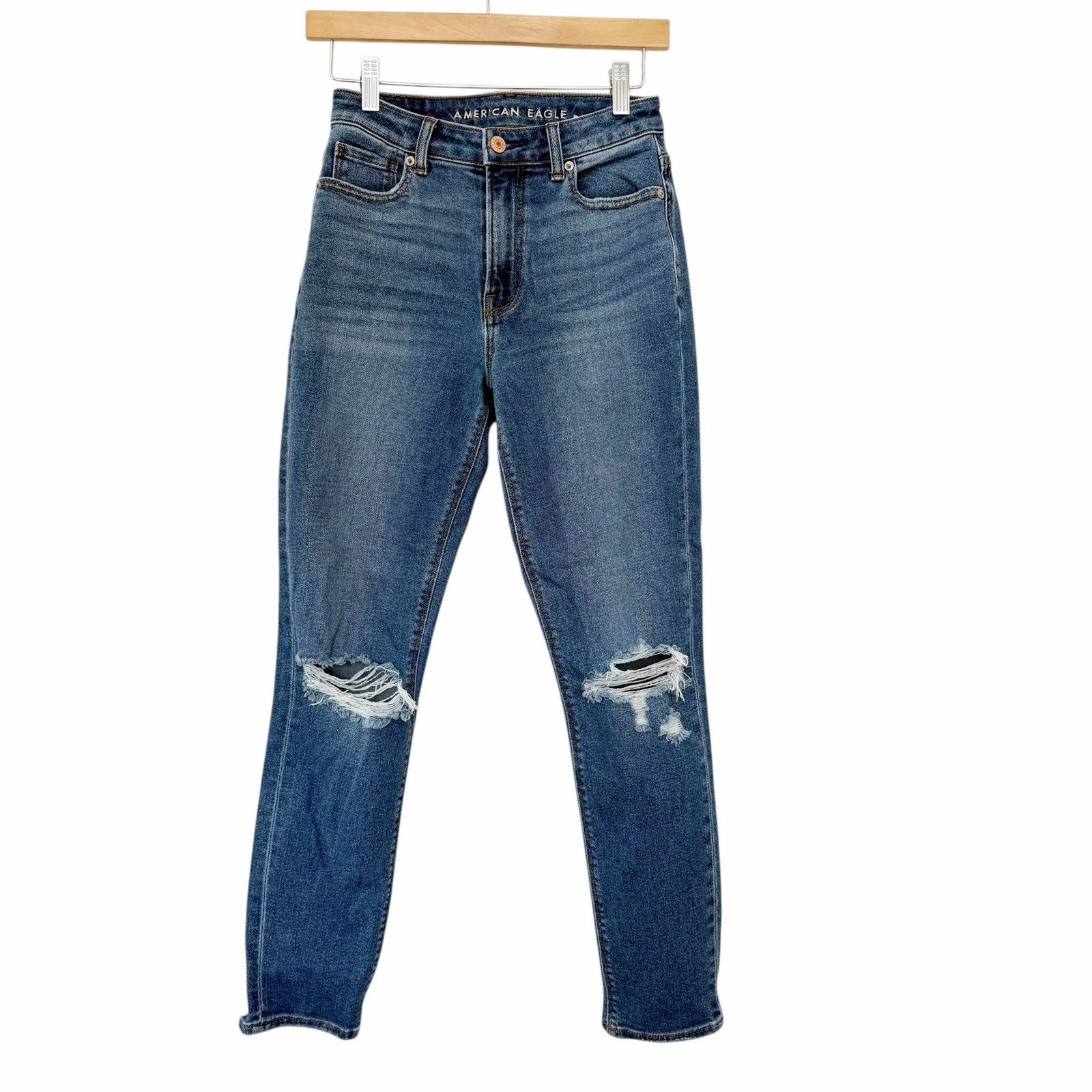 American Eagle Outfitters American Eagle Distressed Mom Jeans Sz 00 Size 24" / US 00 / IT 34 - 1 Thumbnail