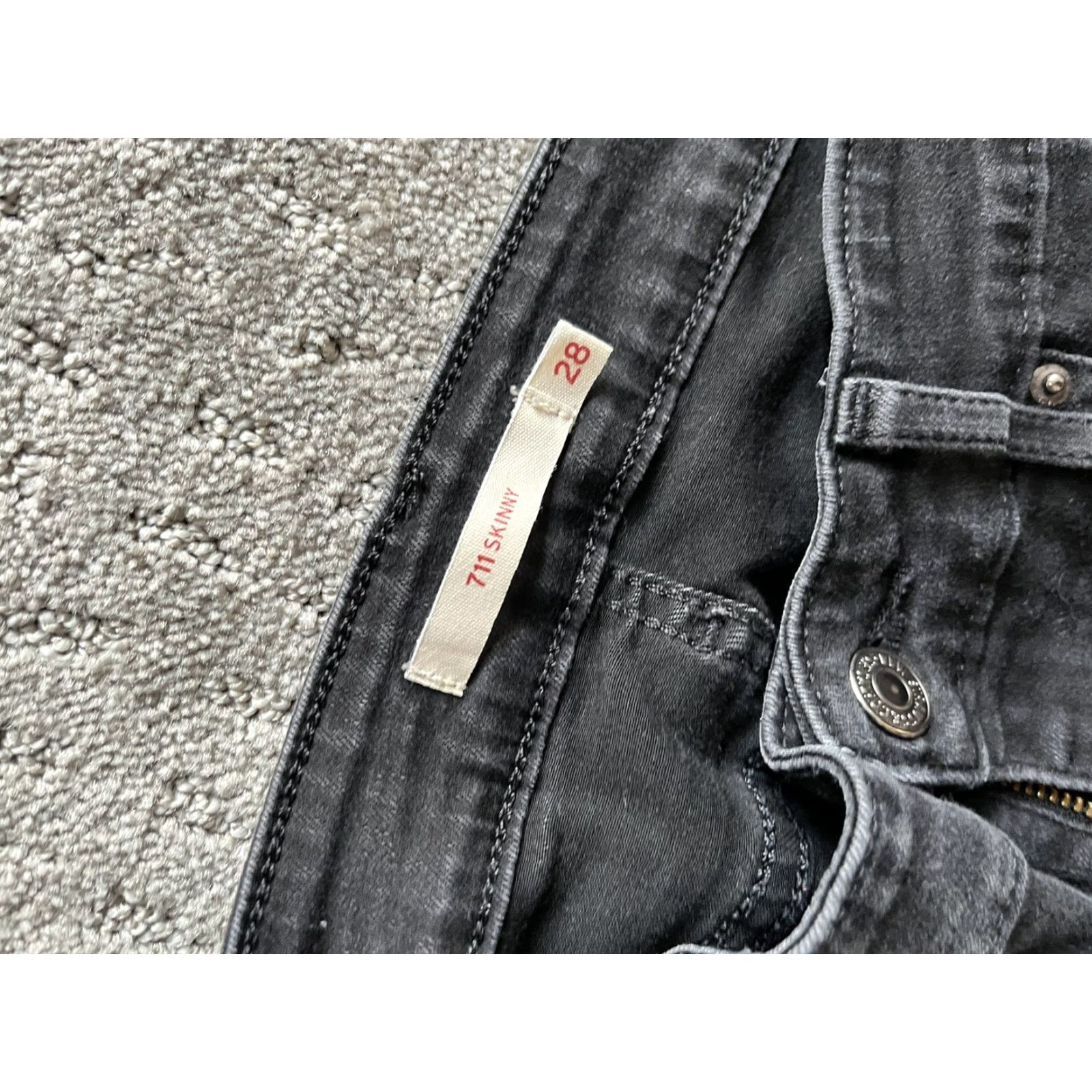 Levi's Levi's 711 Skinny Jeans Womens Size 28 Black Cotton Blend Designer 28x28 Size 28" / US 6 / IT 42 - 6 Thumbnail