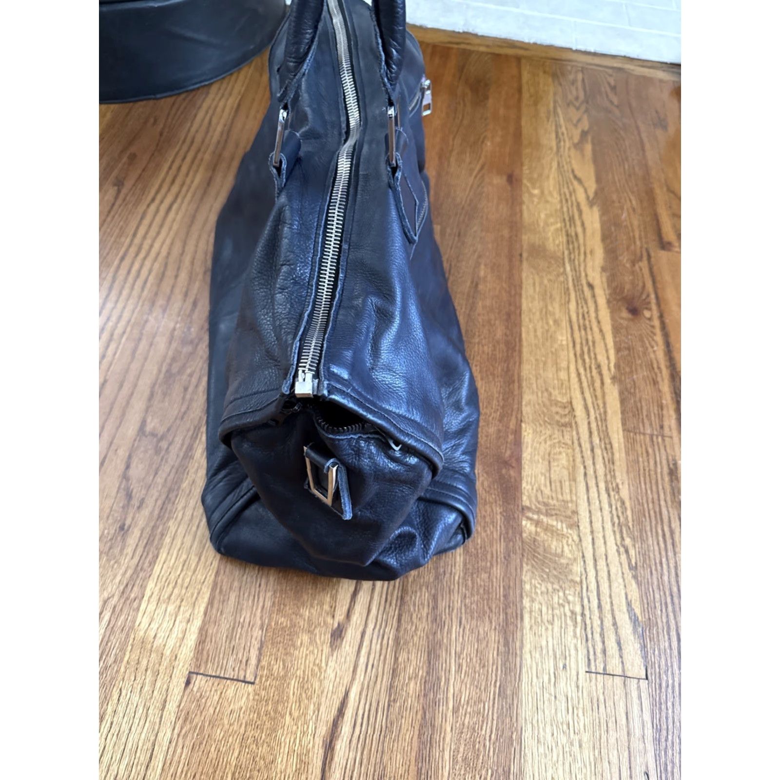 Vintage MUSIKA FRERE Handcrafted Leather Duffle Bag Men Black Leather Duffle Bag Size ONE SIZE - 3 Thumbnail