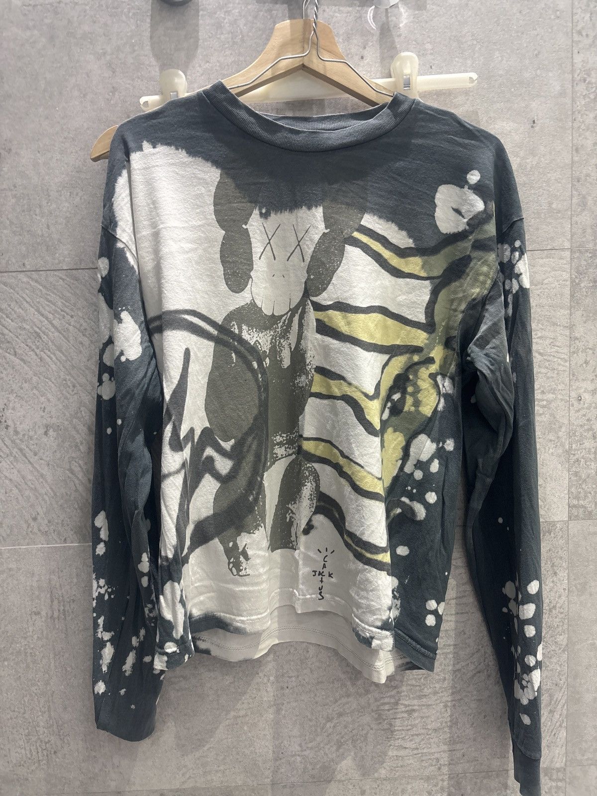 Fragment Design × Kaws × Travis Scott CACTUS JACK + KAWS FOR FRAGMENT L/S TEE S travis scott Size US S / EU 44-46 / 1 - 2 Thumbnail