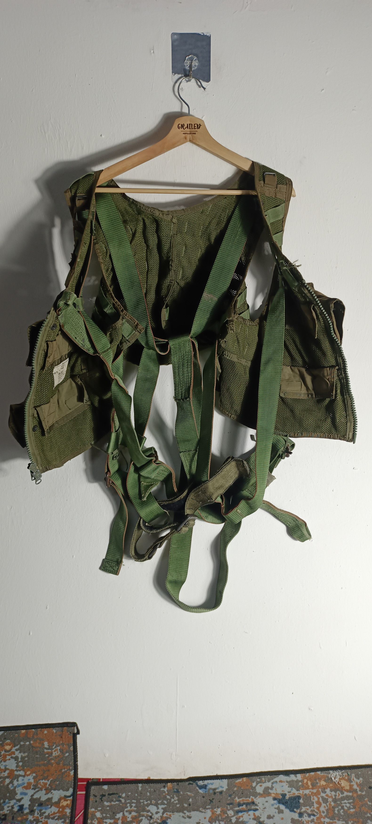 Vintage RARE🔥🔥US Army Survival Vest CWU-33/P22P-18 Size US M / EU 48-50 / 2 - 17 Thumbnail