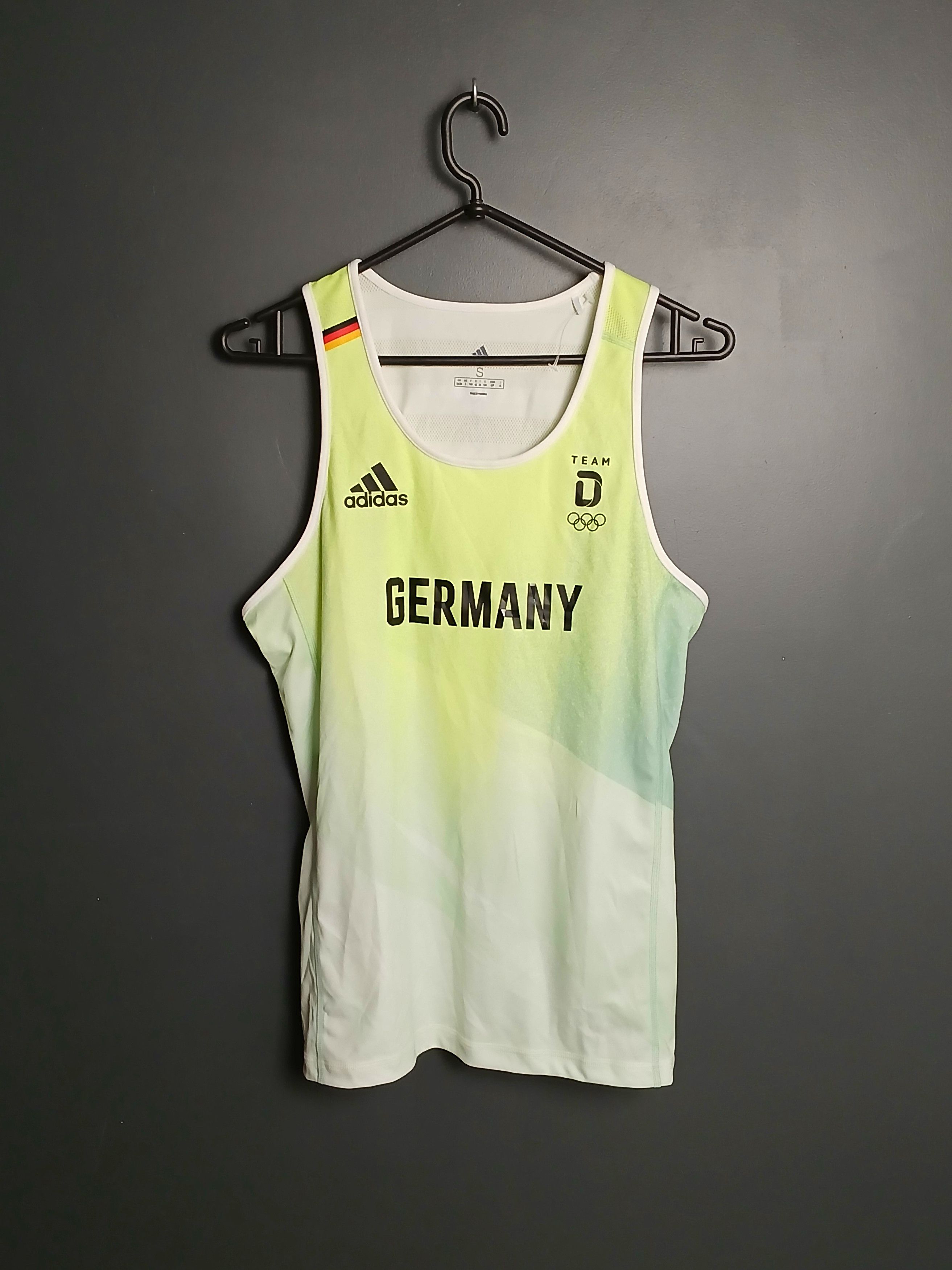 Adidas Adidas Tank Top T-Shirt Size US S / EU 44-46 / 1 - 1 Thumbnail