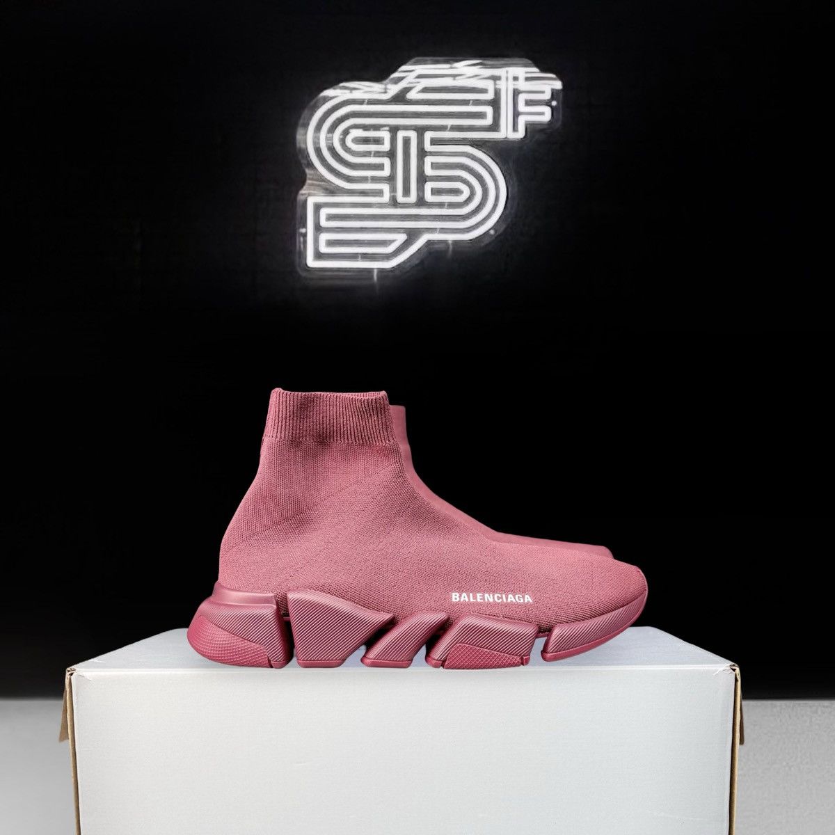 Balenciaga Balenciaga Speed 2.0 Trainer Burgundy Size US 9 / EU 42 - 1 Thumbnail