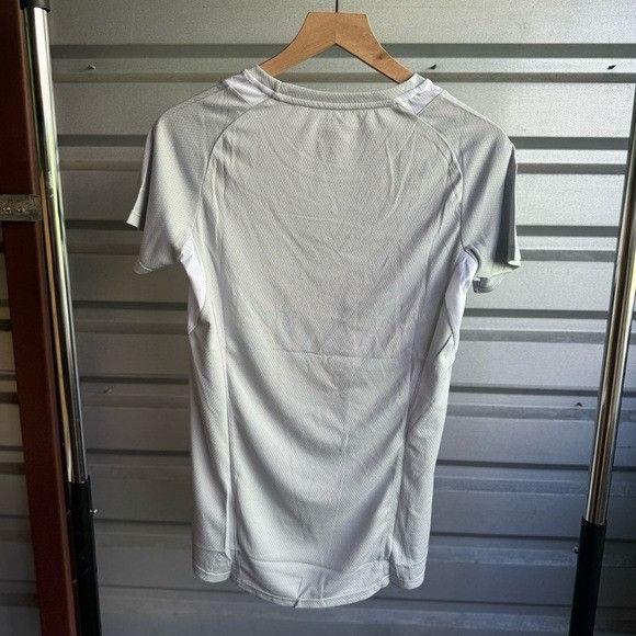Mizuno NWT MIZUNO WOMEN’S CREWNECK JERSEY GRAY/WHITE SZ EXTRA SMALL Size XS / US 0-2 / IT 36-38 - 4 Thumbnail