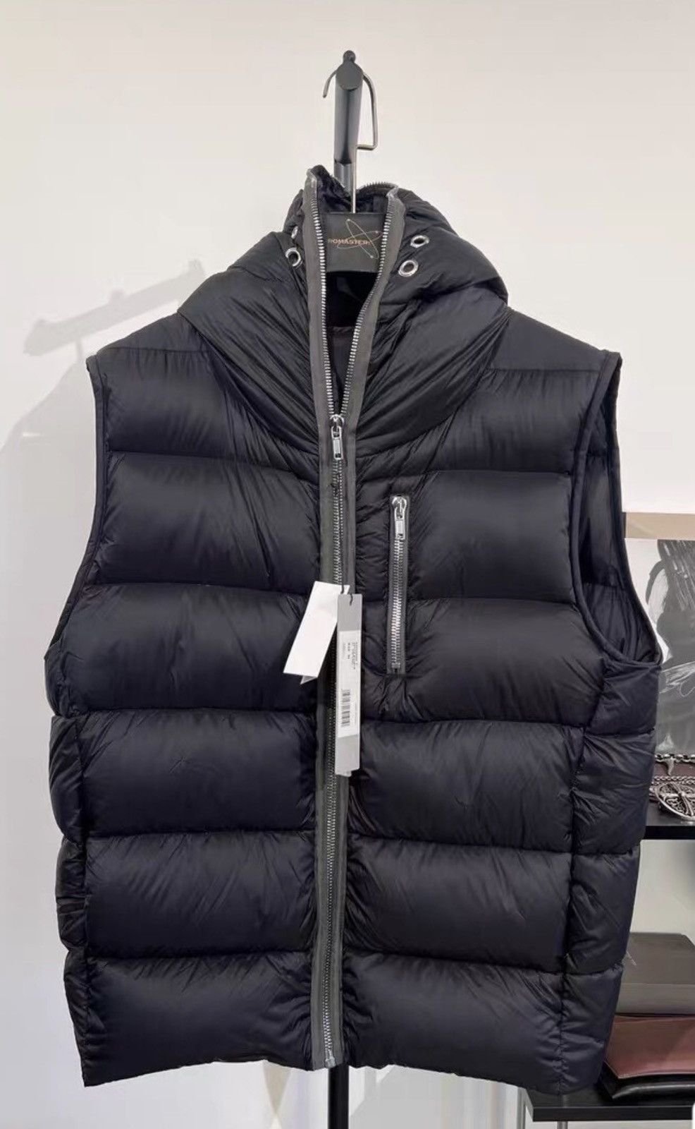 Rick Owens Rick Owens Shark-Head Down Vest Size US M / EU 48-50 / 2 - 2 Thumbnail