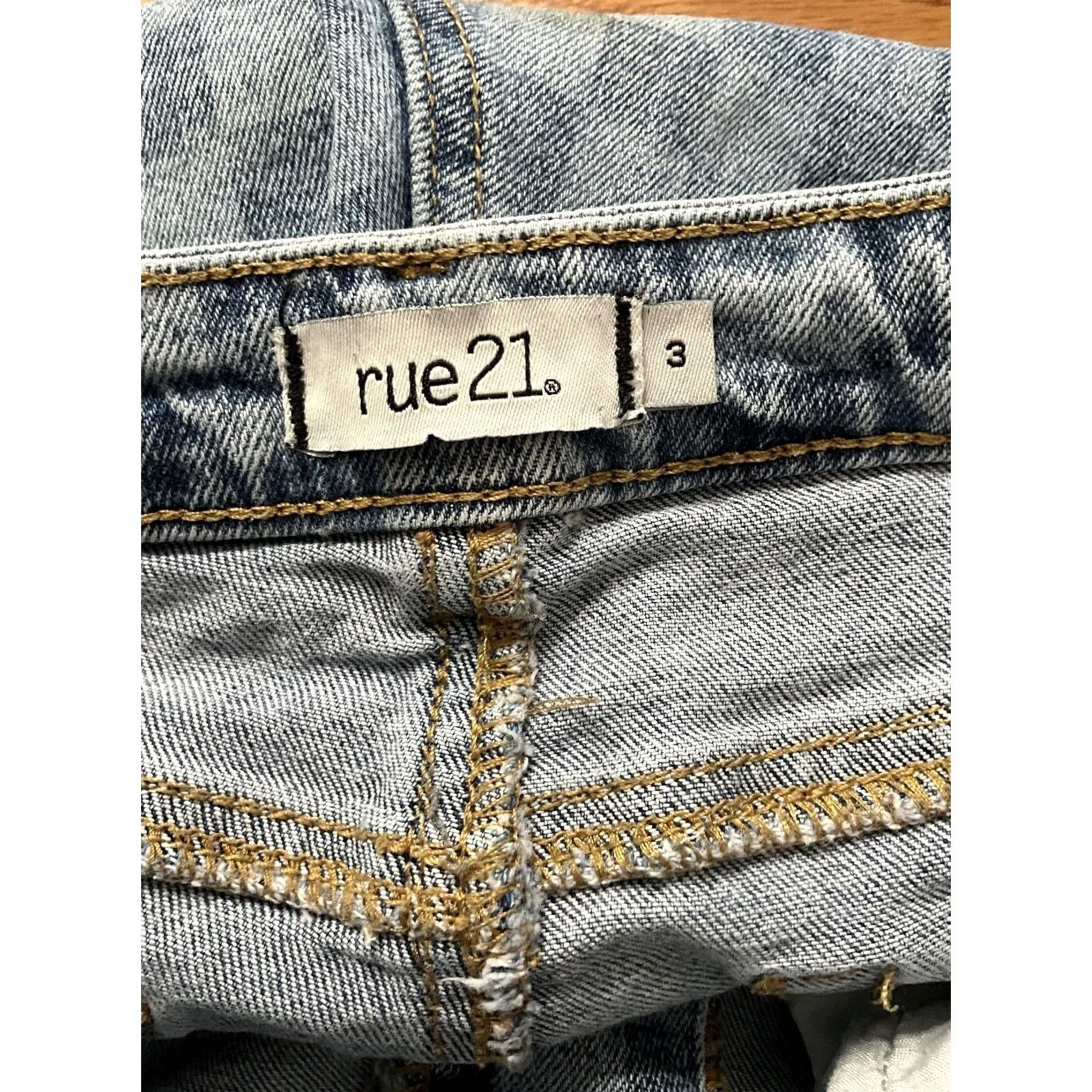 Vintage rue21 Checkered Pattern Jeans Women's Size 2 25 in Inseam 26 Casual Denim Button Zip Light Blue Multiple Pockets Regular Pant Womens Jeans Size 42" / US 20 - 2 Thumbnail