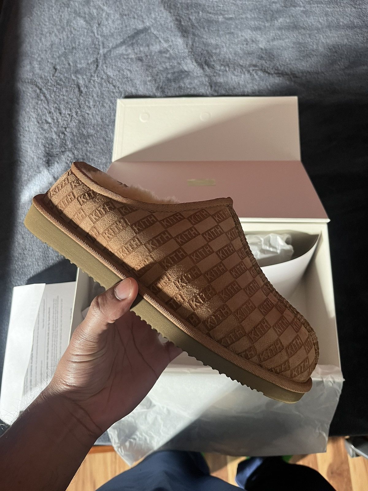 Kith 2023 Kith Kithmas Monogram Shearling Slippers - Loft Size 43