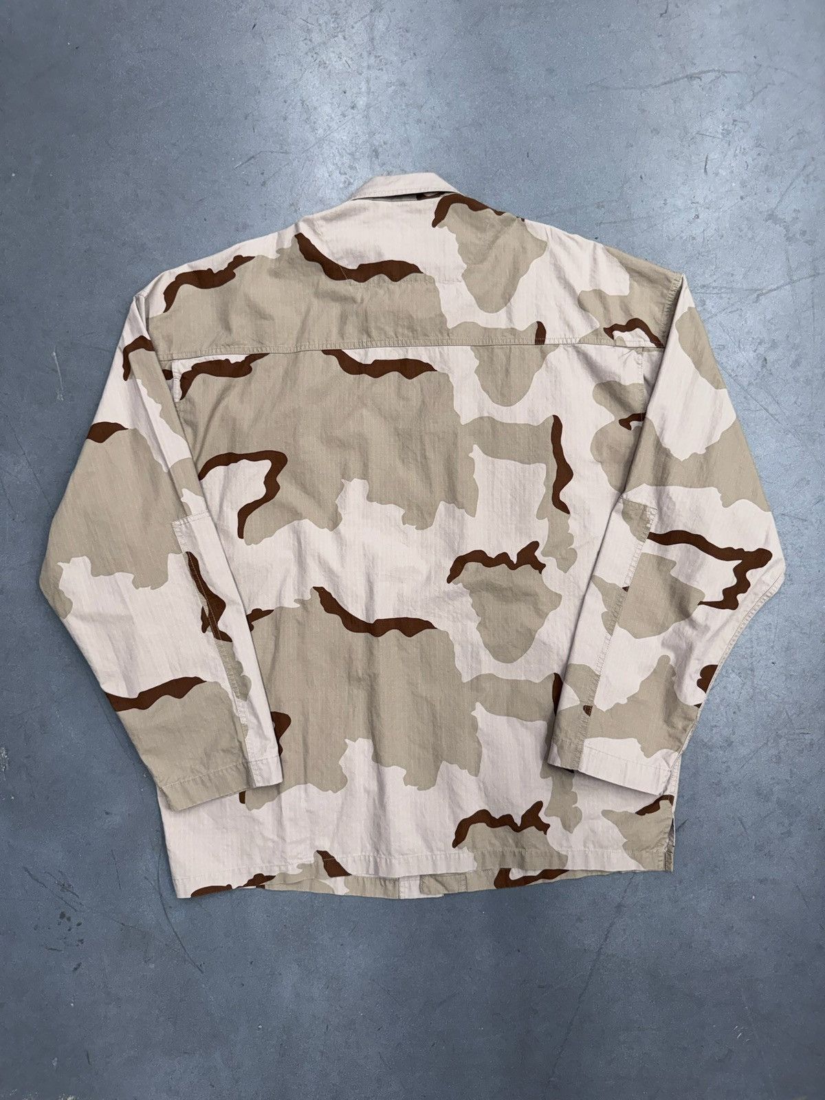 Balenciaga Balenciaga Camo Oversized Cargo Shirt - Size 41 Size US XXL / EU 58 / 5 - 2 Thumbnail