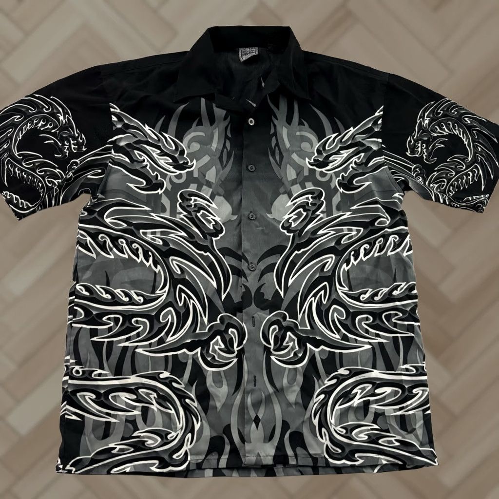 Vintage VINTAGE Shaolin Button-Up Short Sleeve Shirt Mens M Black Dragon Tribal Graphic Print White-? Size US M / EU 48-50 / 2 - 1 Thumbnail
