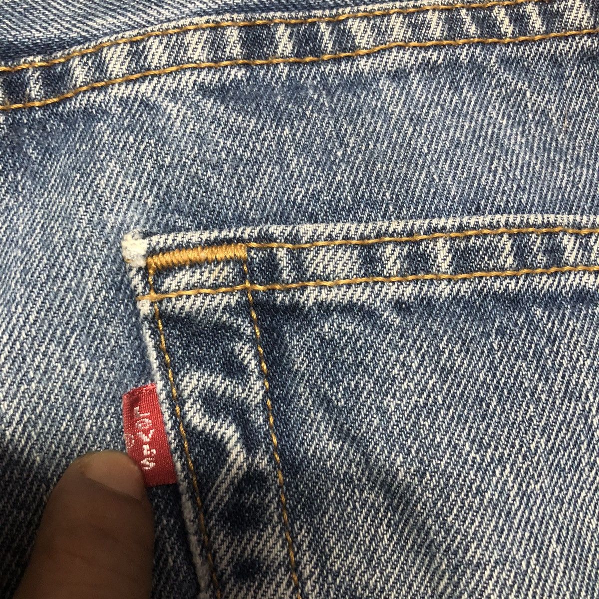 Levi's Vintage Clothing Levi's 550 Relaxed Fit Distressed Denim Size US 34 / EU 50 - 15 Thumbnail
