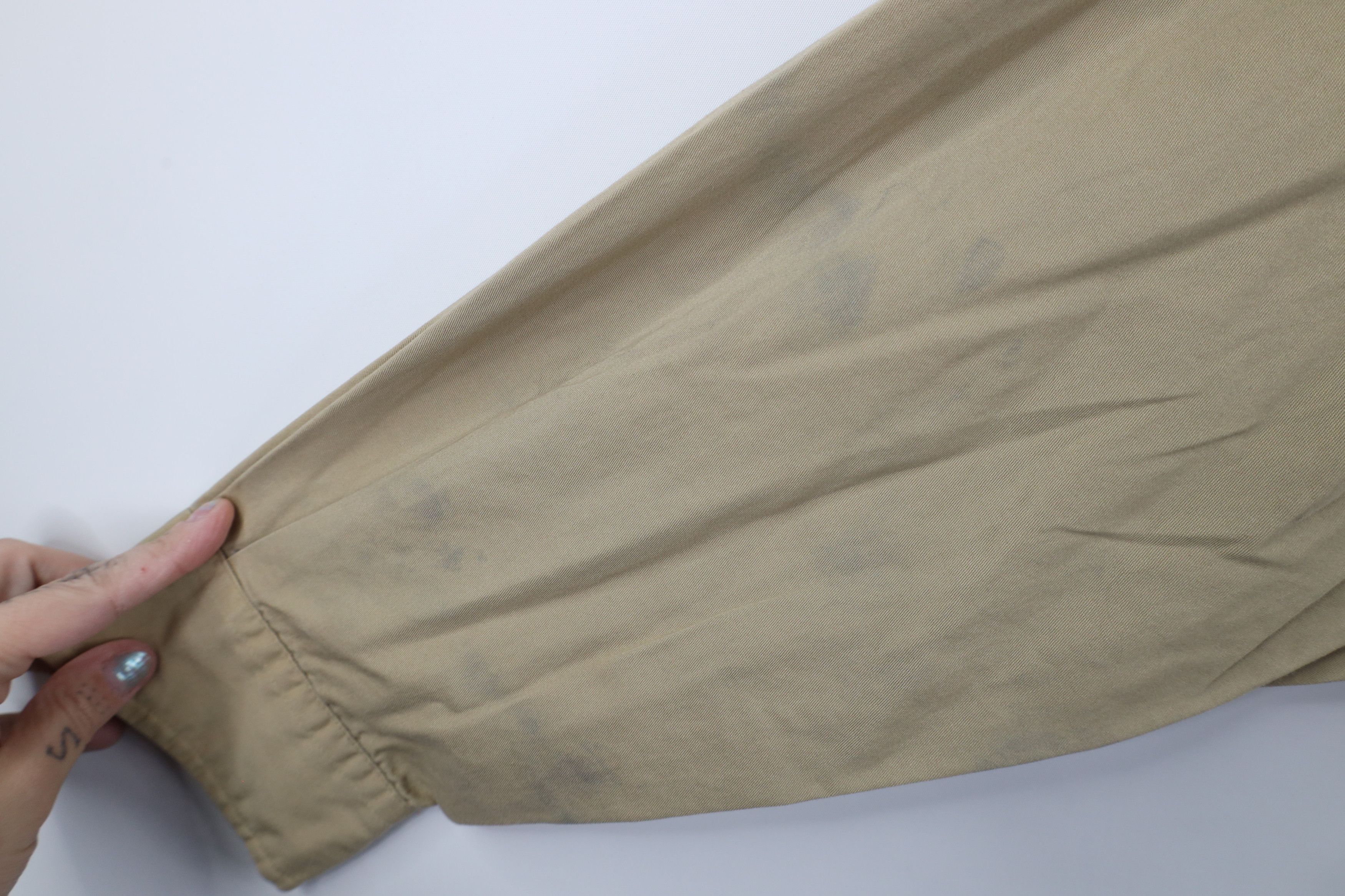 Helly Hansen × Vintage Vintage 90s Helly Hansen Spell Out Button Shirt Beige Size US M / EU 48-50 / 2 - 9 Thumbnail