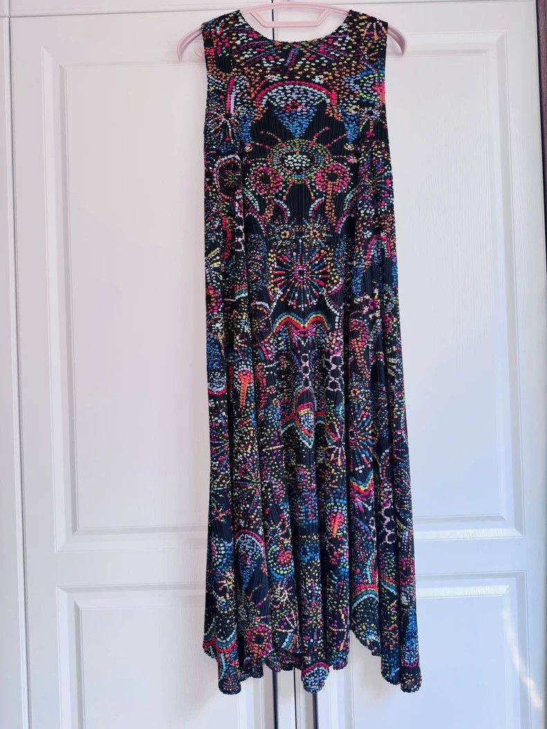 Issey Miyake size:3 Brand new black firework pleated dress