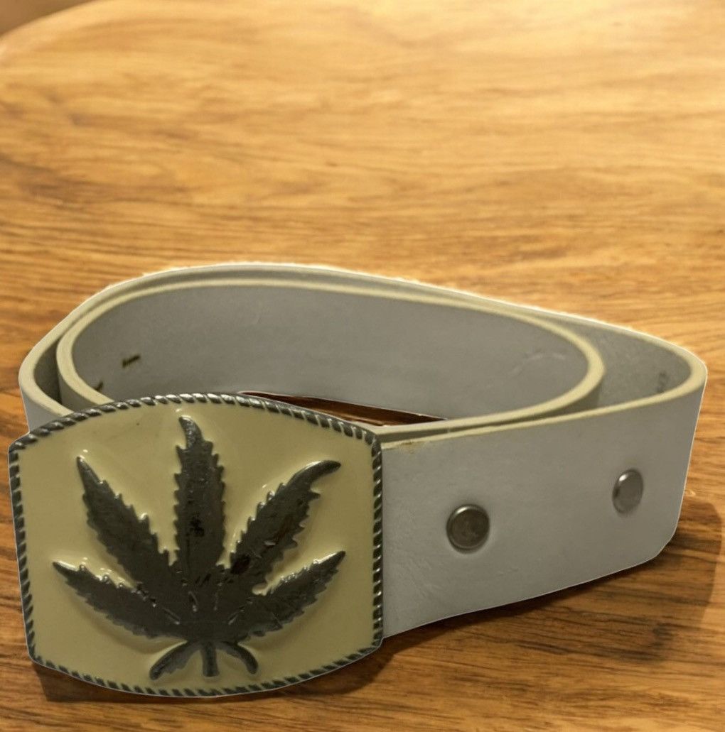 Lucien Pellat-Finet Lucien Pellat-Finet Buckle Belt Leaf Size 32 - 1 Thumbnail