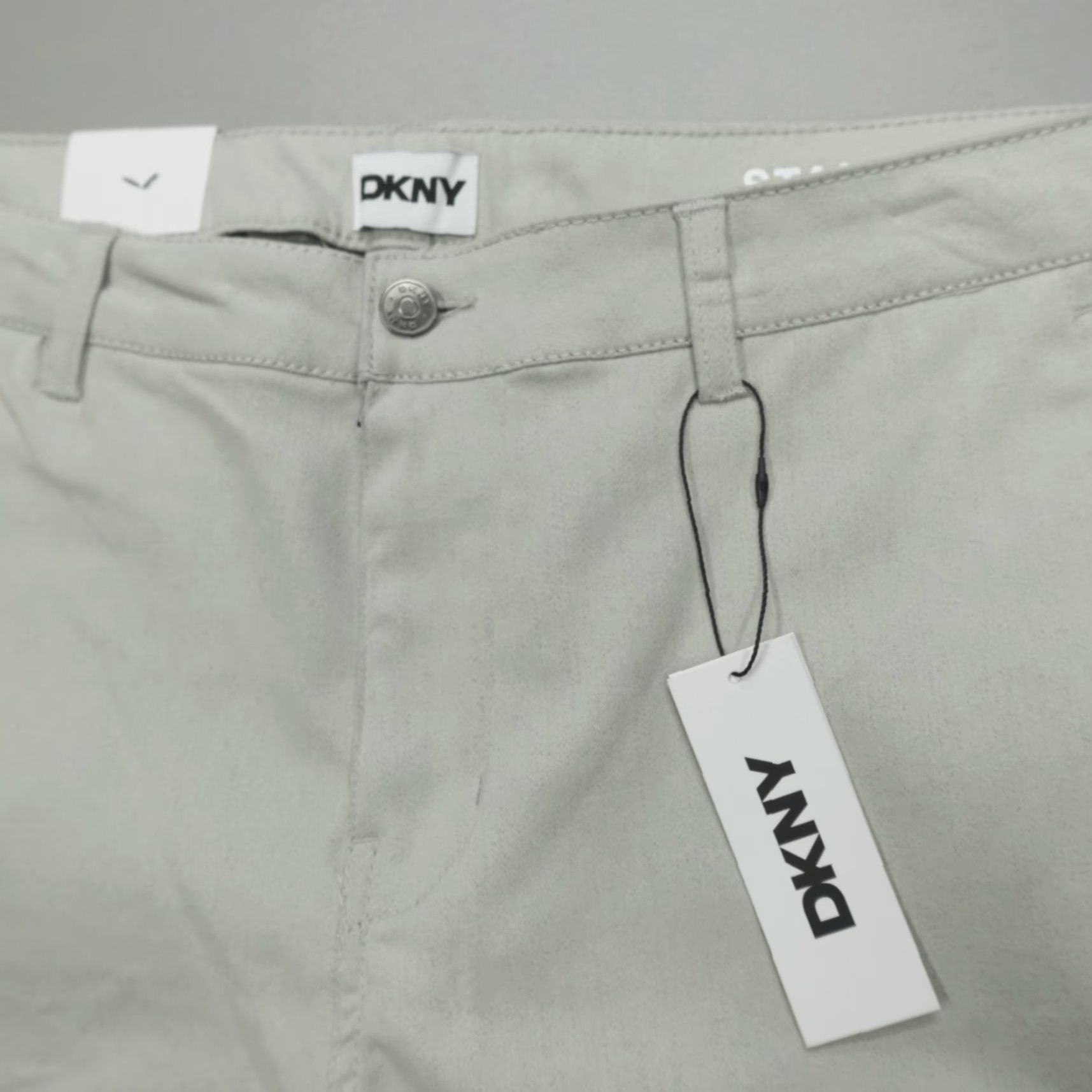 DKNY DKNY Slim Fit Cargo Pants Men's 38x32 Rock Salt Beige Cotton Blend Flat Front Stretch Tapered Pockets 5-Pocket Design Size US 38 / EU 54 - 2 Thumbnail