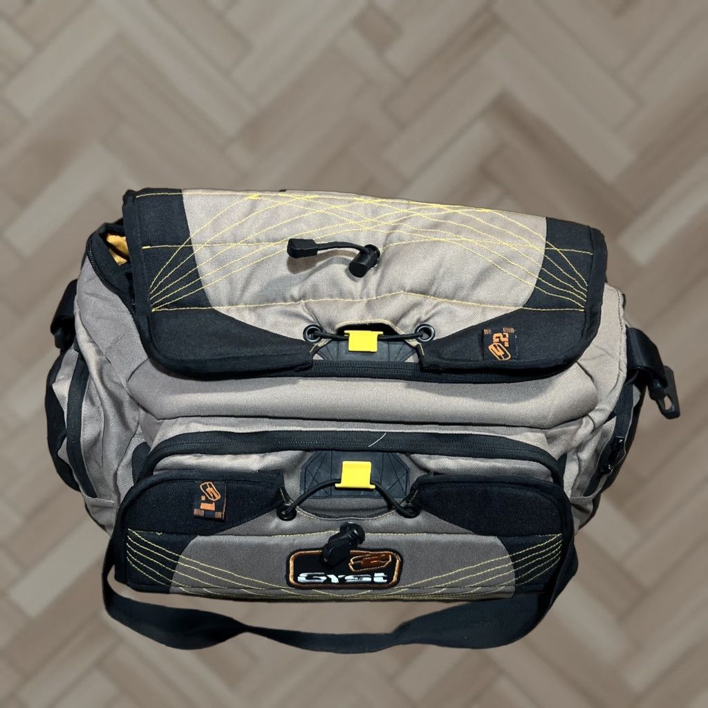 Vintage GYST G.1 Duffel Bag Brown Black Sports Travel Polyester Unisex Adults Duffle/Gym Bag Adjustable Straps Mens Womens Luggage Carry-On Bag Size ONE SIZE - 1 Thumbnail