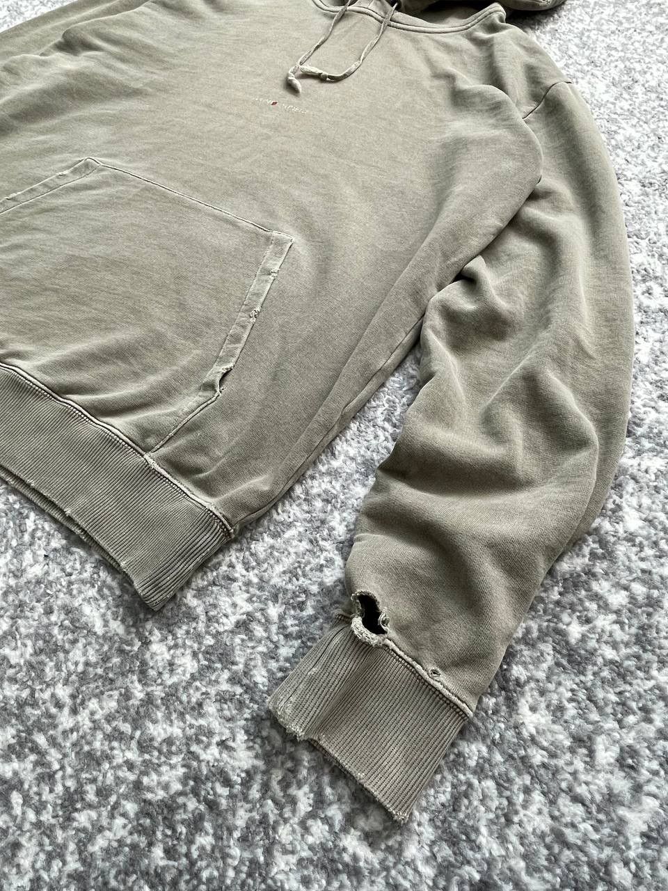Saint Laurent Paris Saint laurent paris avantgarde distressed hoodie Size US L / EU 52-54 / 3 - 4 Thumbnail