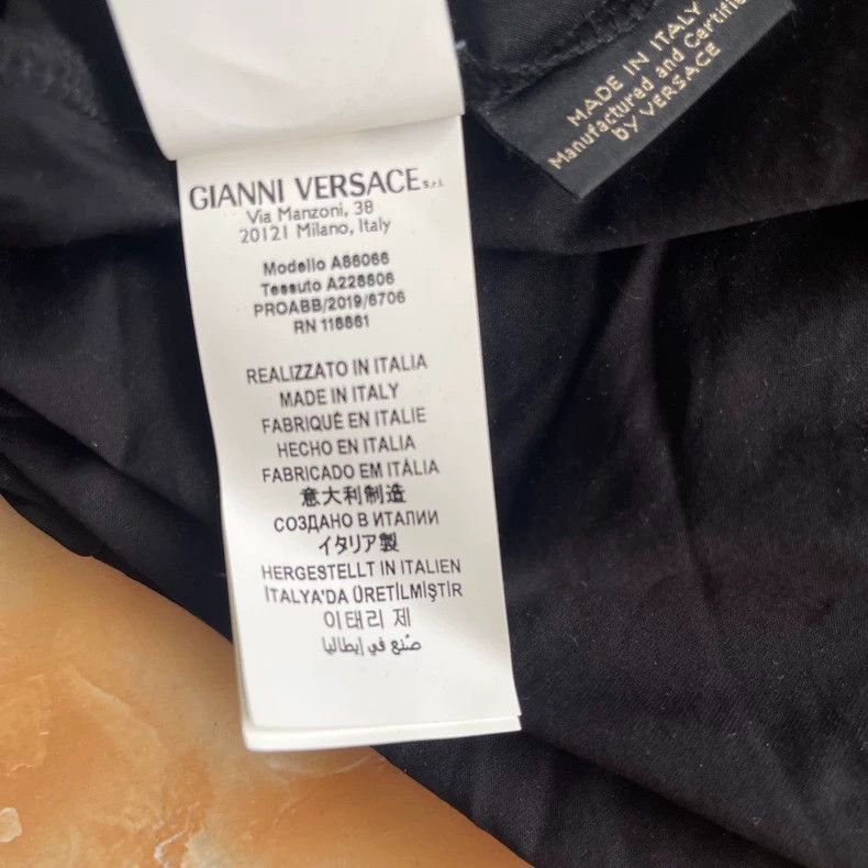 Versace Versace Medusa embroidered T-shirt Size US L / EU 52-54 / 3 - 7 Thumbnail