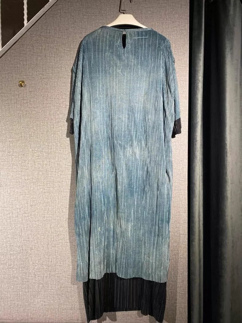 Maison Margiela Elegant Long Sleeve Pleated Dress with Flower Detail-2506 Size L / US 10 / IT 46 - 3 Thumbnail