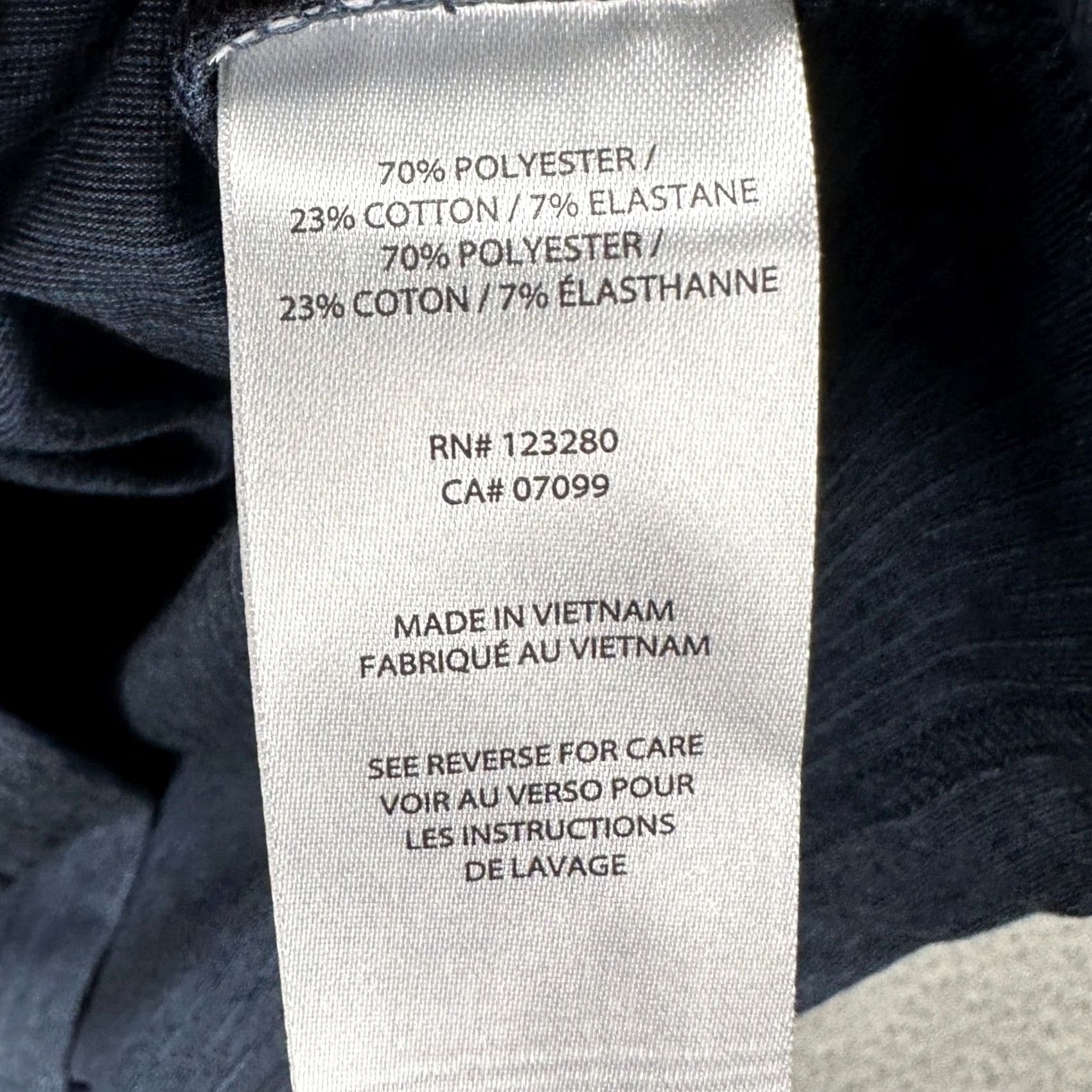 TravisMathew Travis Mathew Mens Pullover Shirt Large Navy Blue Quarter Zip Athletic Stretch Size US L / EU 52-54 / 3 - 6 Thumbnail