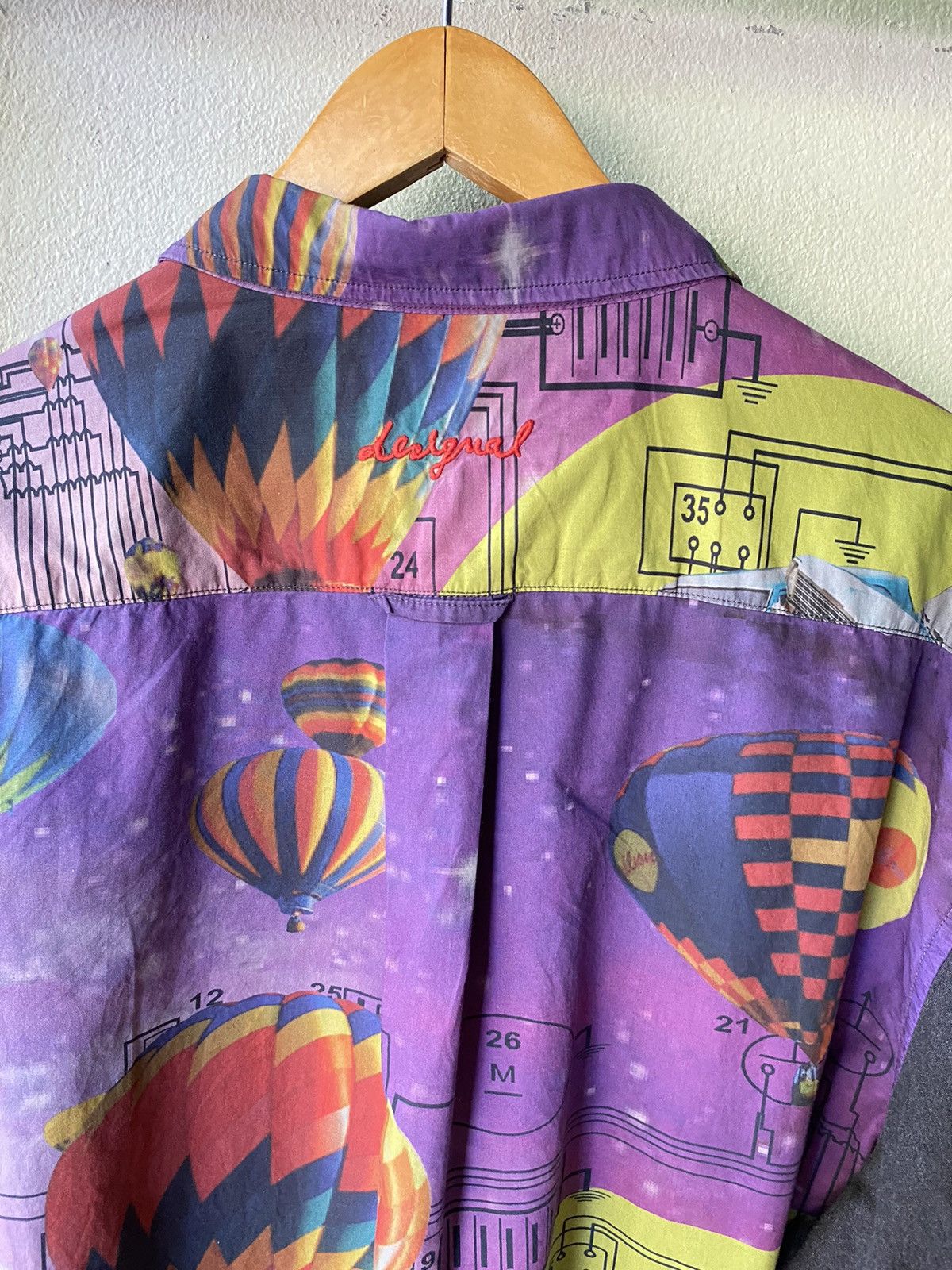 Desigual Desigual man GLOBO printed shirt Size US XXL / EU 58 / 5 - 13 Thumbnail