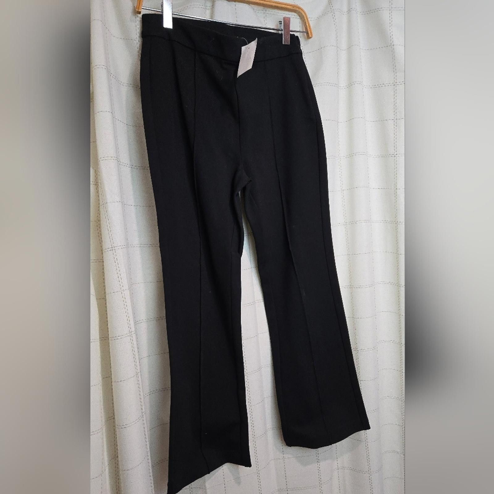 J.Crew J Crew Crop flare ponte pant Size 26" / US 2 / IT 38 - 2 Thumbnail