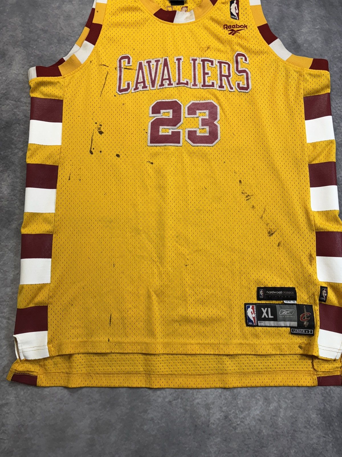 Reebok Vintage Lebron James Cleveland Cavaliers Jersey NBA 2004 70s Size US XL / EU 56 / 4 - 11 Thumbnail