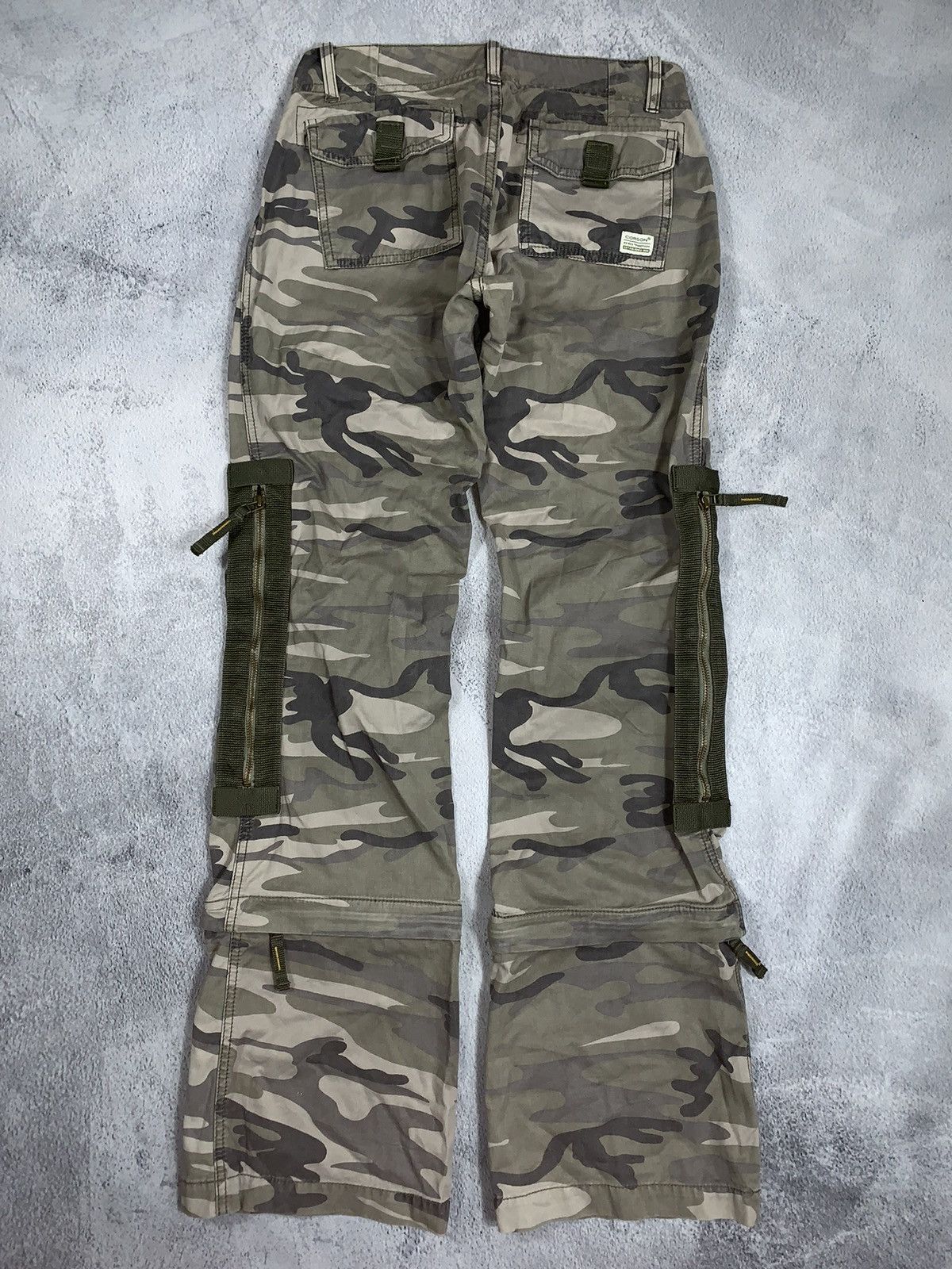 Japanese Brand × Vintage Vintage Y2K Low Rise camo flared zip pants AvantGarde japan Size 28" / US 6 / IT 42 - 8 Thumbnail