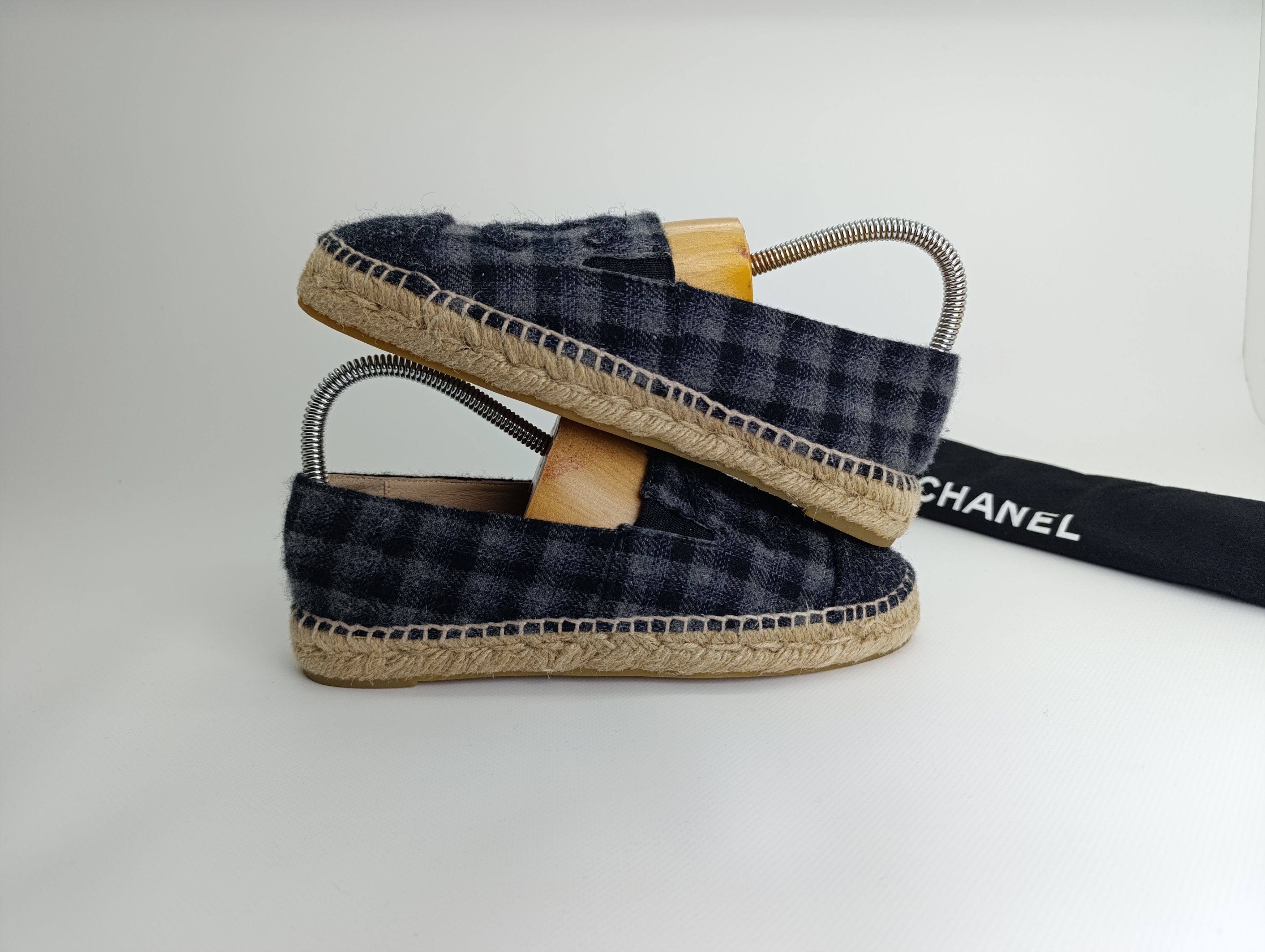 Chanel CHANEL ESPADRILLES FLANNEL CC LOGO GRAY WEDGE SHOES Size US 9 / IT 39 - 5 Thumbnail