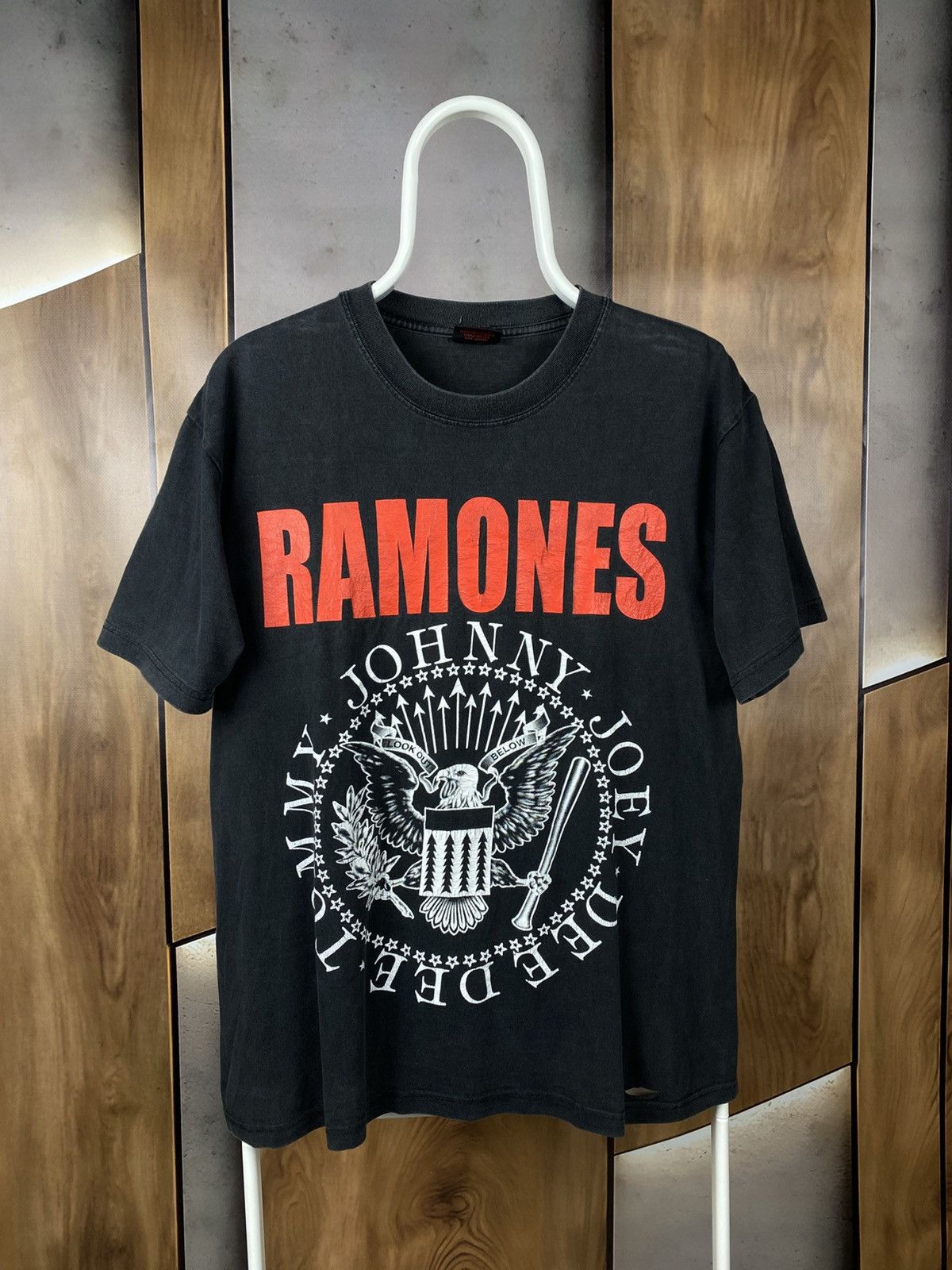 Band Tees 🎸Vintage 1979 T-Shirt Ramones Time Travelers Present Tee🎸 Size US M / EU 48-50 / 2 - 1 Thumbnail
