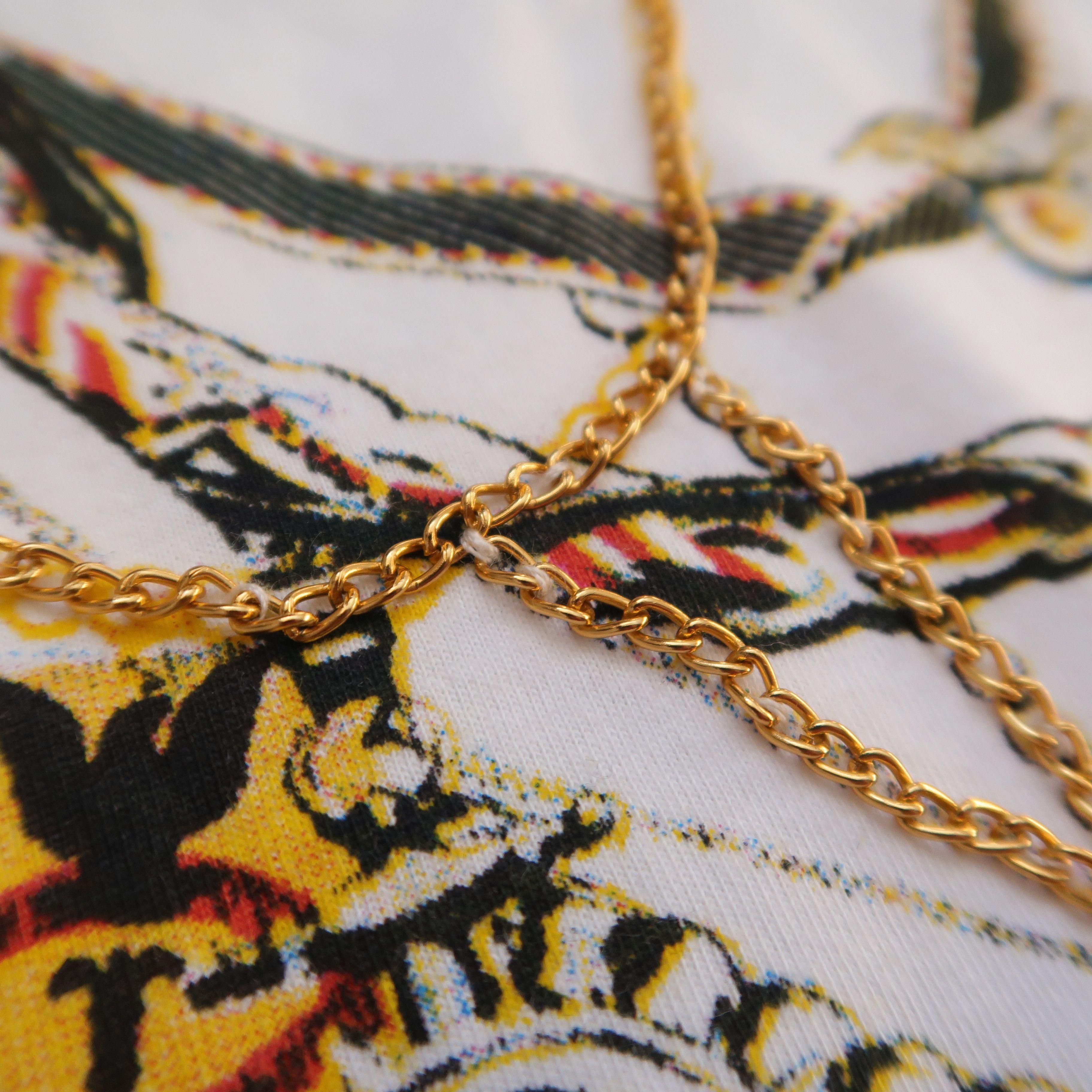 Japanese Brand 1990s Vkei Style Ornament Necklace T-Shirt Size US M / EU 48-50 / 2 - 7 Thumbnail