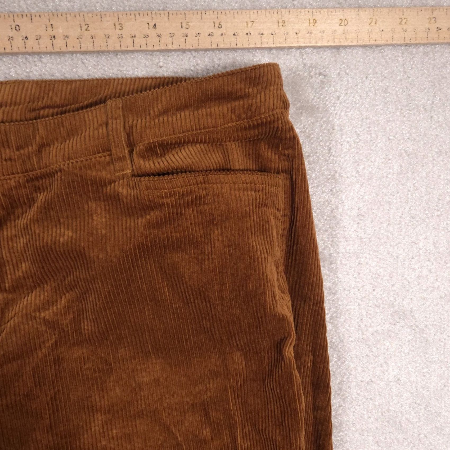Vintage VINTAGE? No. Christopher & Banks Pants Womens 12P Brown Corduroy Straight Leg Khaki Casual Size 34" / US 12 / IT 48 - 6 Thumbnail