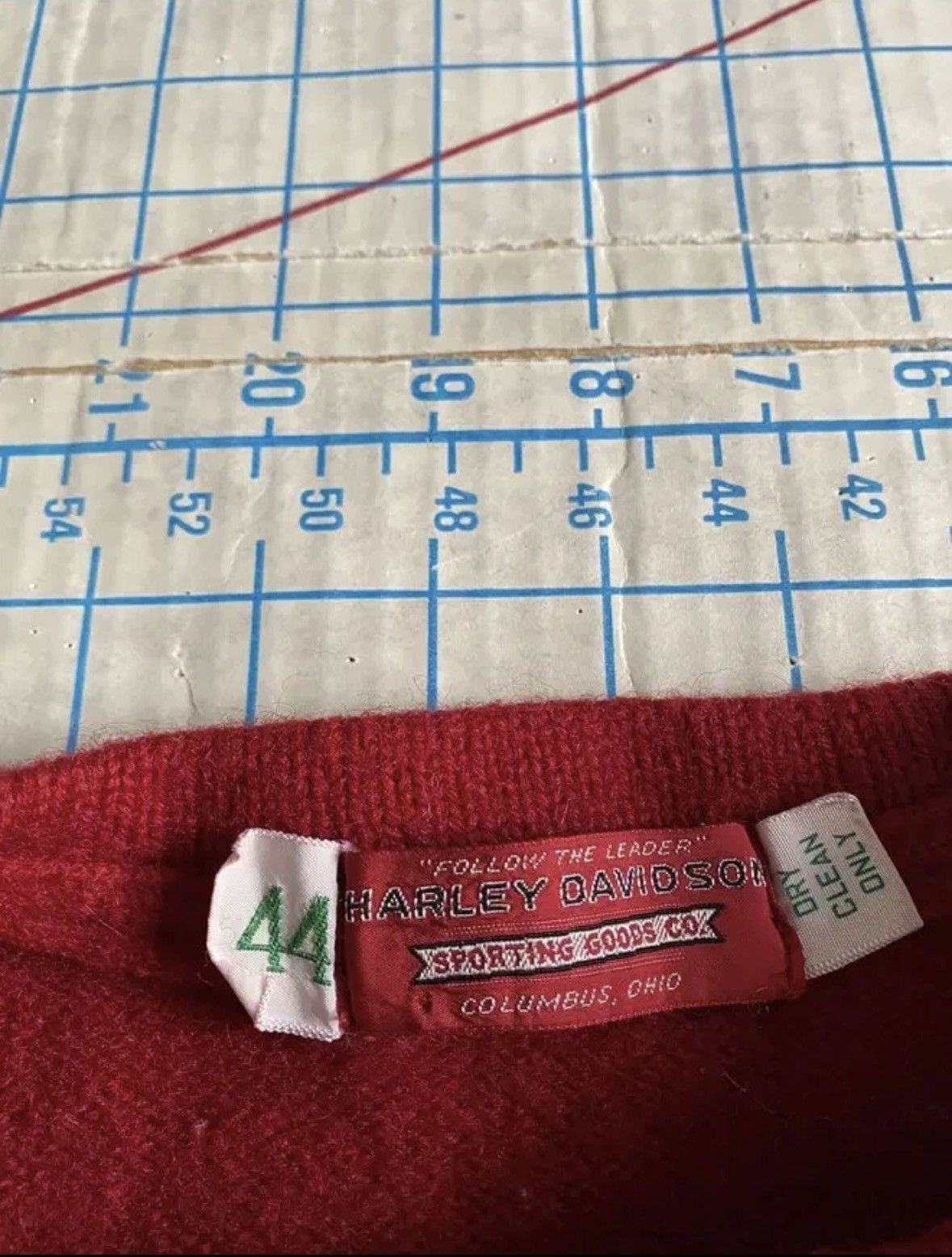 Harley Davidson Vintage Harley Davidson Sporting Goods Co 40-6s Sweater Red Size US S / EU 44-46 / 1 - 5 Thumbnail