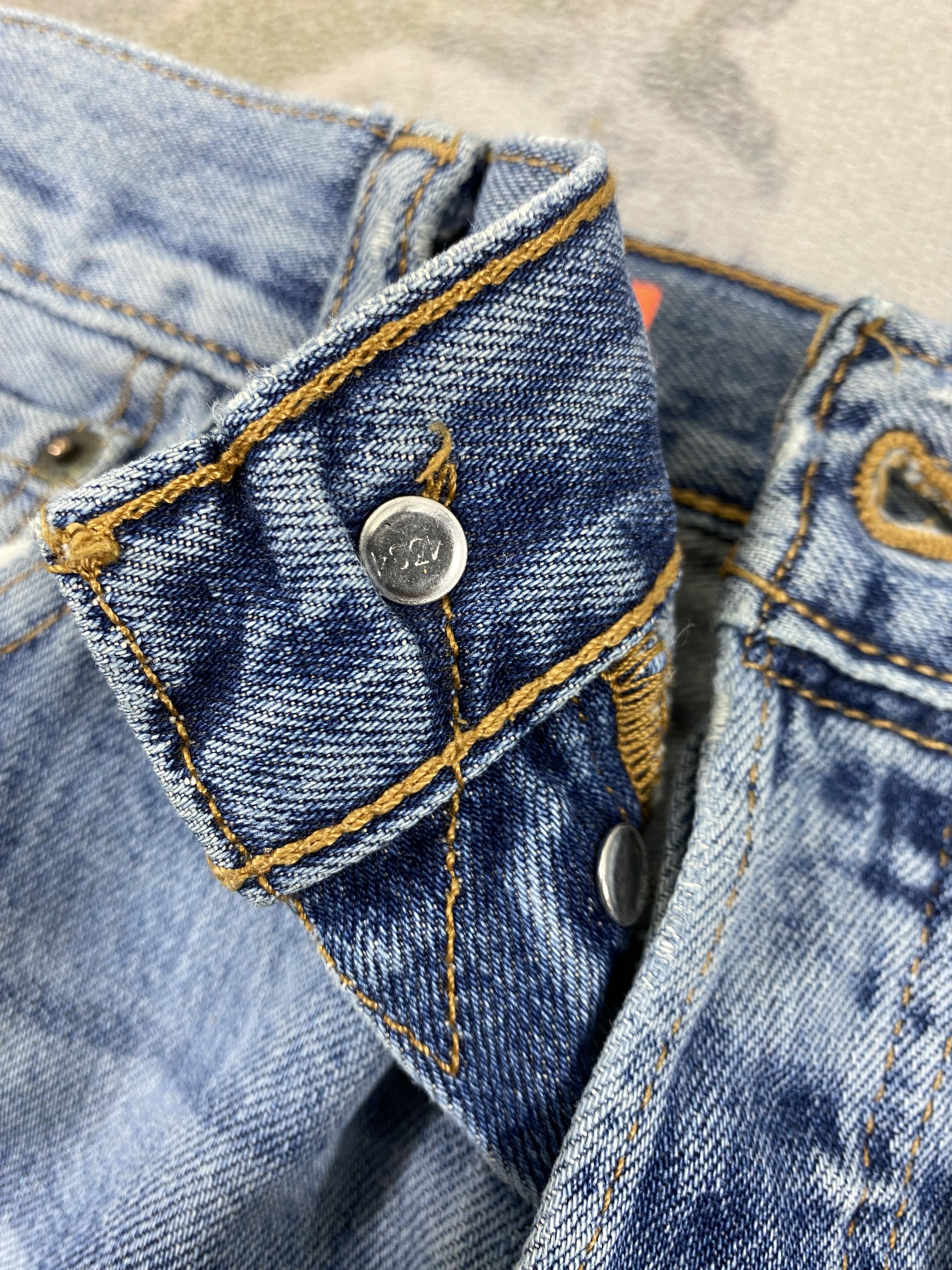 Levi's Faded Blue Vintage Levi's Jeans 33x27 Denim- JN3732 Size US 33 - 7 Thumbnail