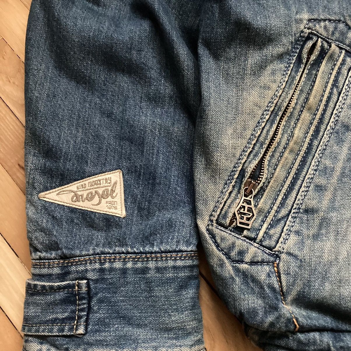 Diesel ‼️Rare‼️Vintage Sample Warm Diesel Denim Jacket Made in Italy Size US L / EU 52-54 / 3 - 5 Thumbnail