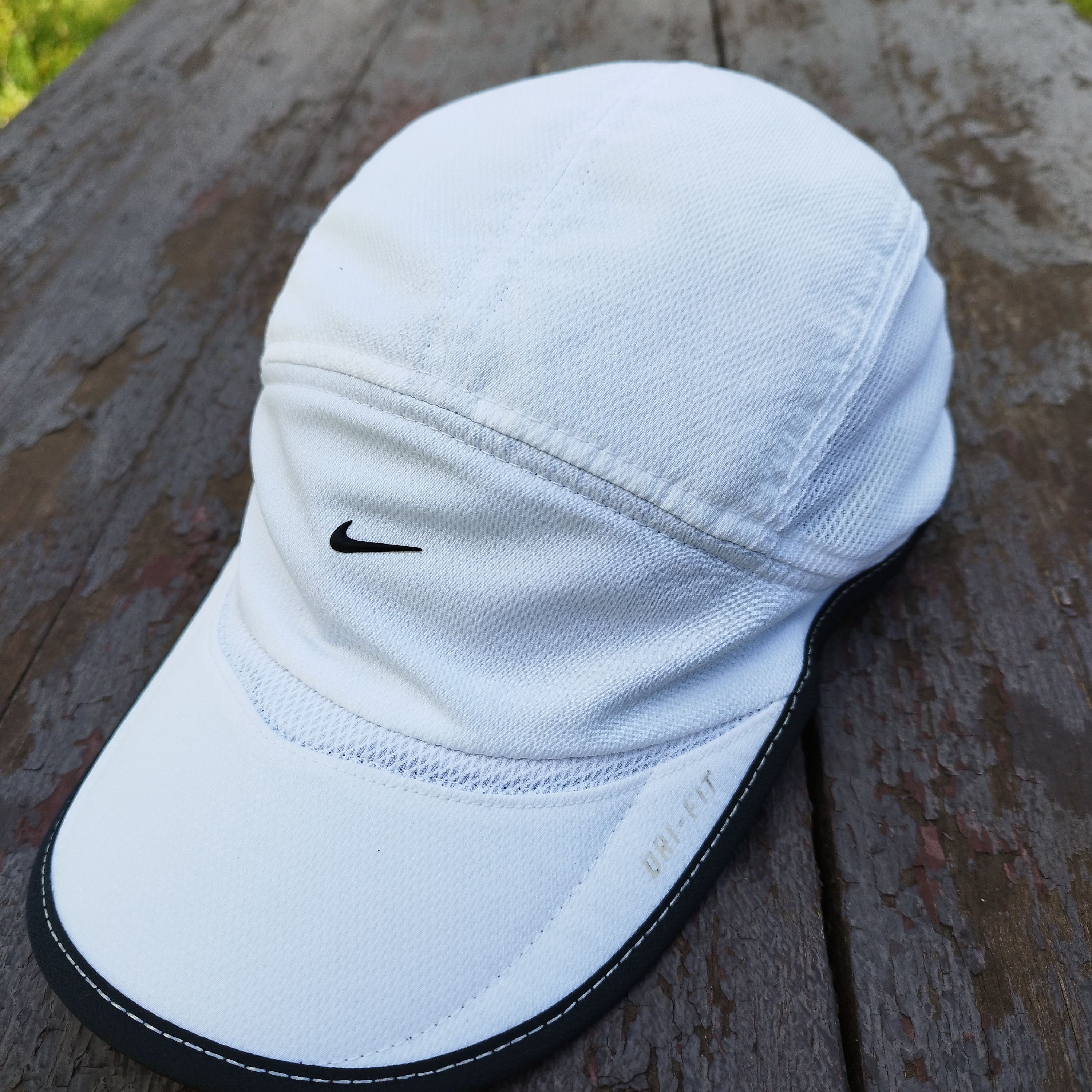 Nike × Supreme 100% Authentic Supreme Nike Running Hat Cap White