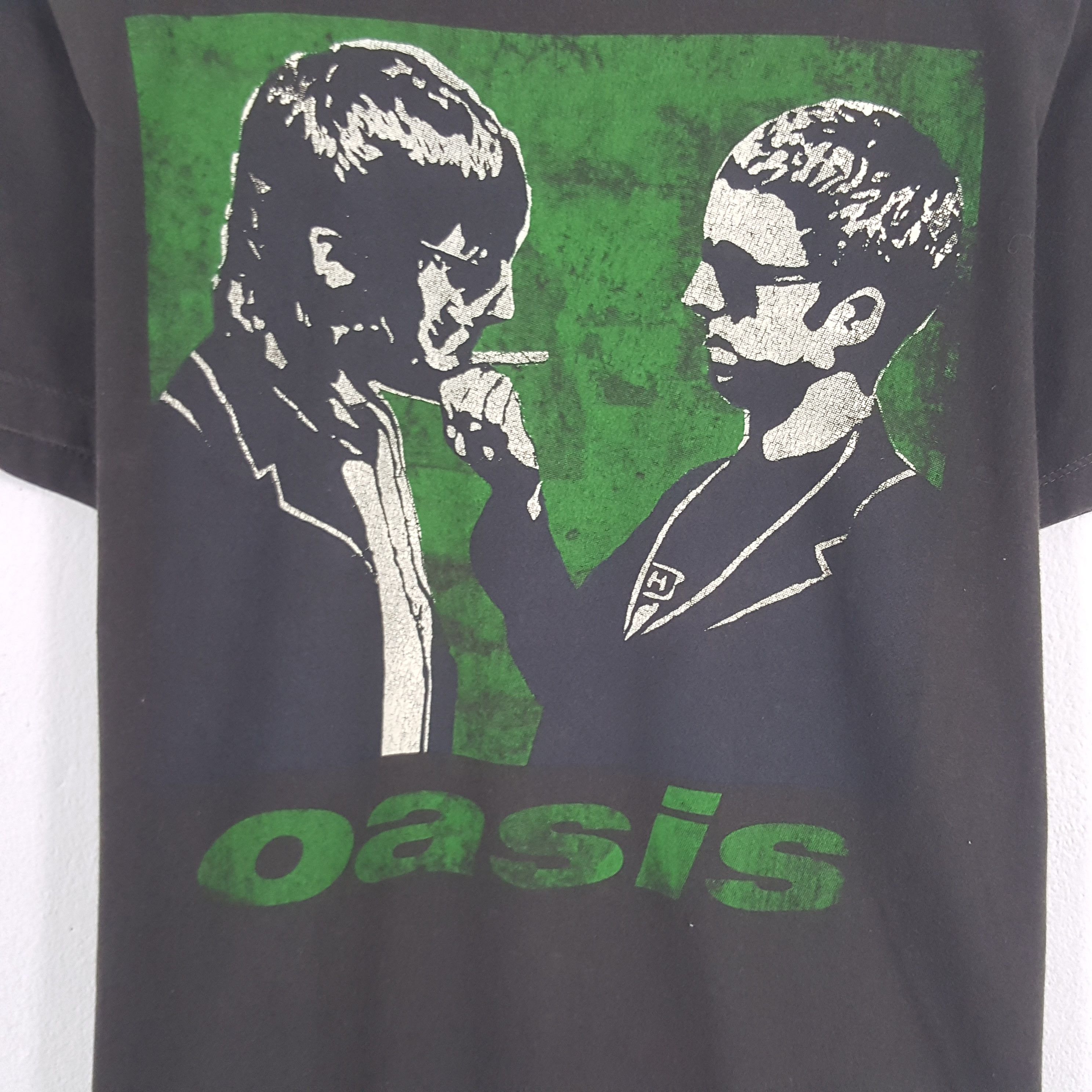 Band Tees × Vintage Vintage Oasis American Rock Band Tshirt Size US S / EU 44-46 / 1 - 2 Thumbnail