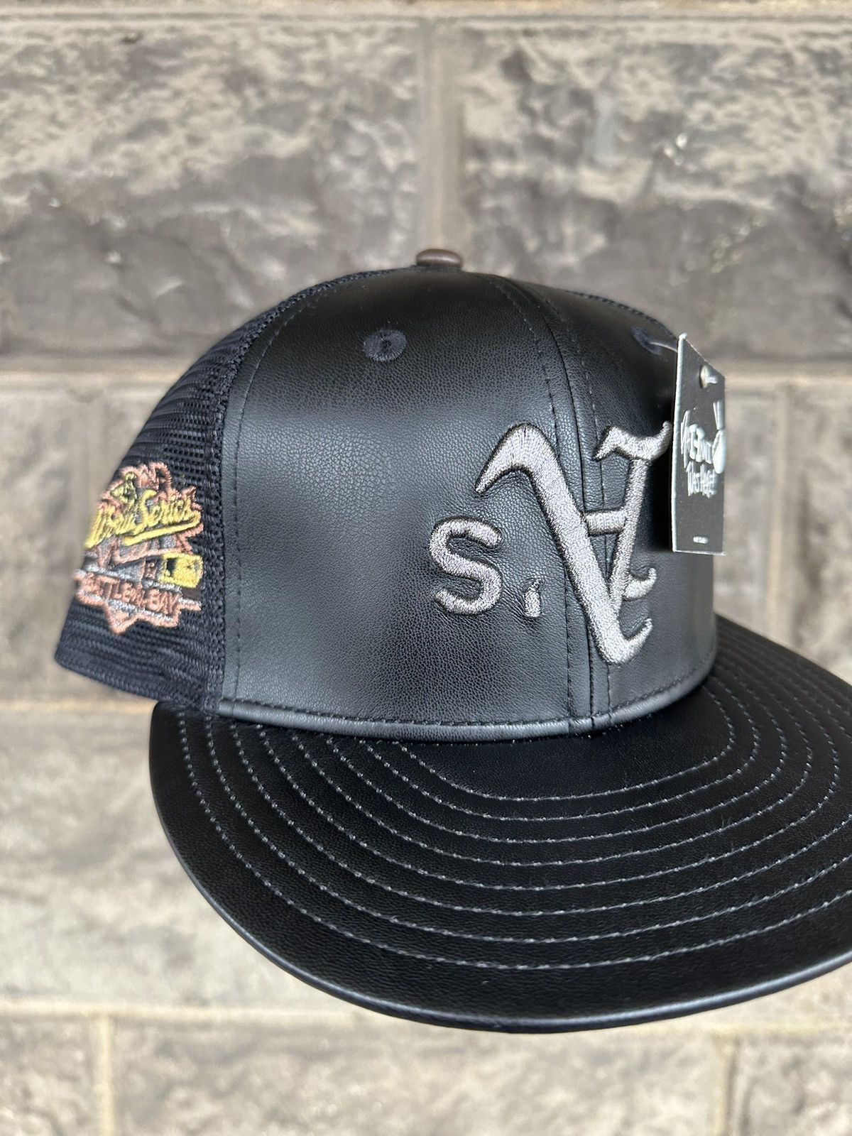 MLB × New Era × Supreme 7 3/8 OAKLAND ATHLETICS BATTLE OF THE BAY TRUCKER HAT Size ONE SIZE - 1 Thumbnail