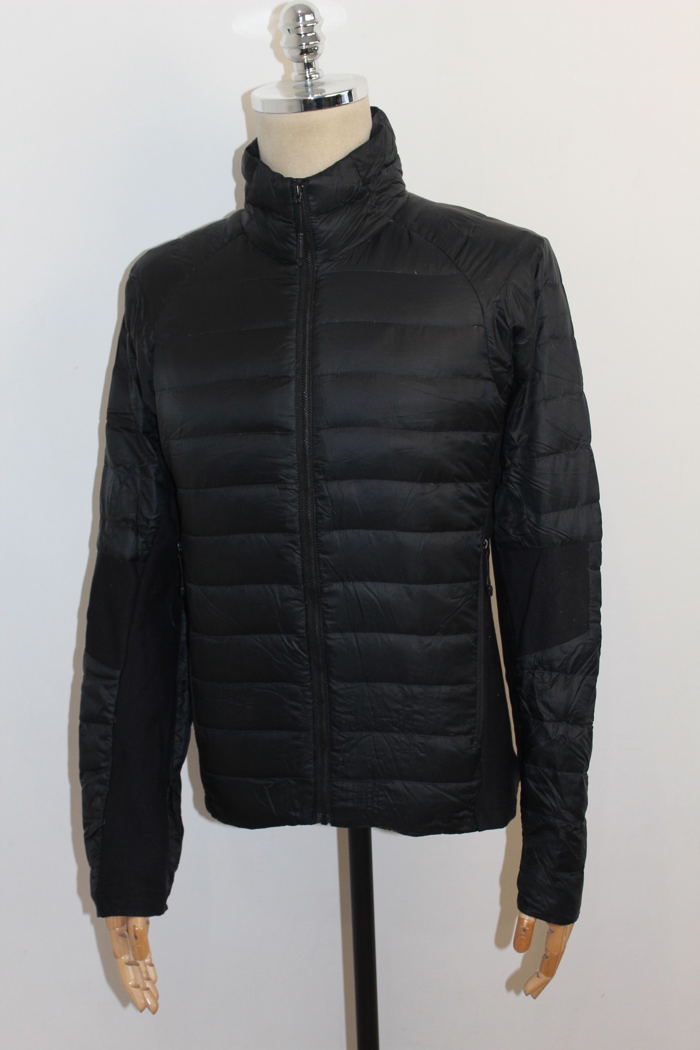 The North Face The North Face Black Quilted Jacket Size M Size US M / EU 48-50 / 2 - 3 Thumbnail